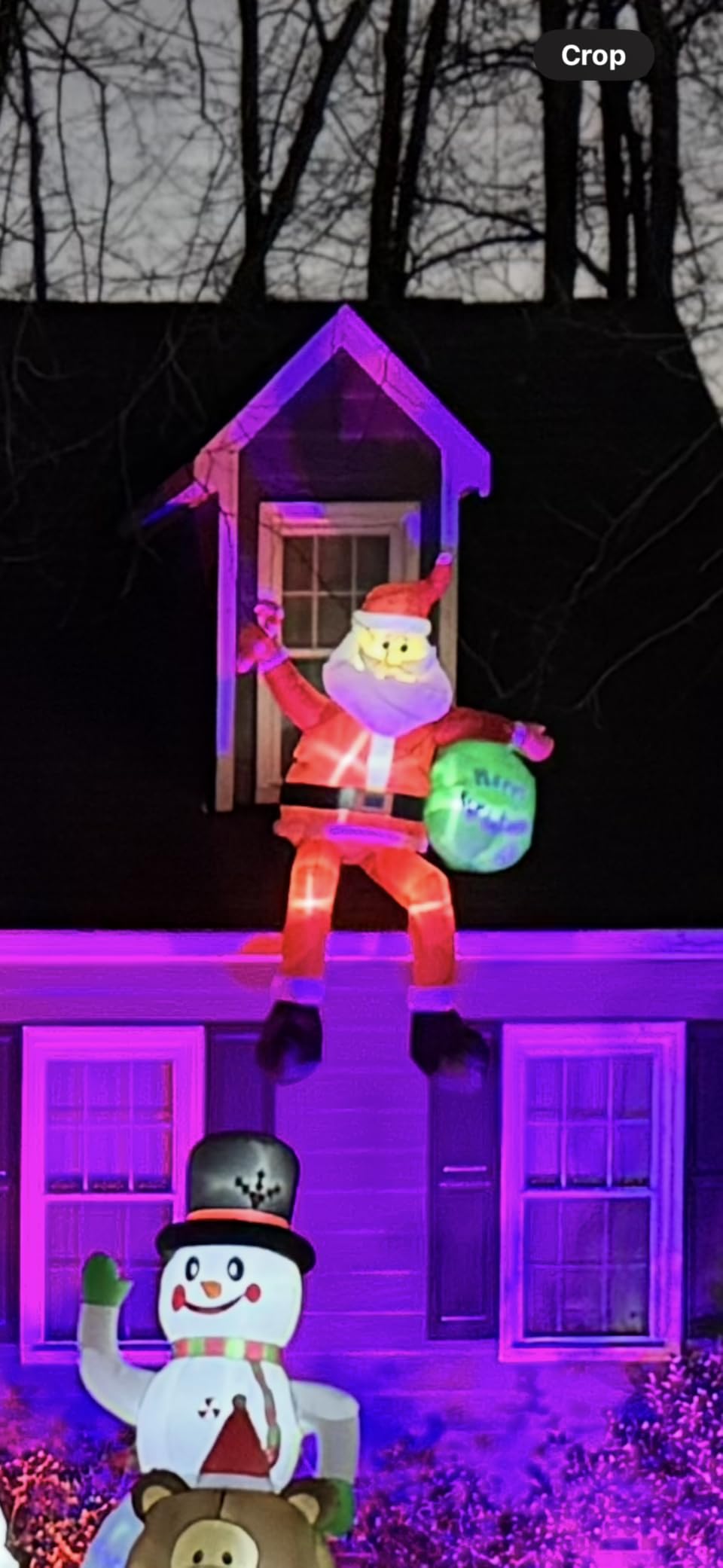 8 FT Christmas Inflatable Santa Claus Outdoor Decorations, Blow up Sitting Santa Claus with Gift Bag, Climbing Santa Carrying Present Sack Sitting on Roof customer photo 2