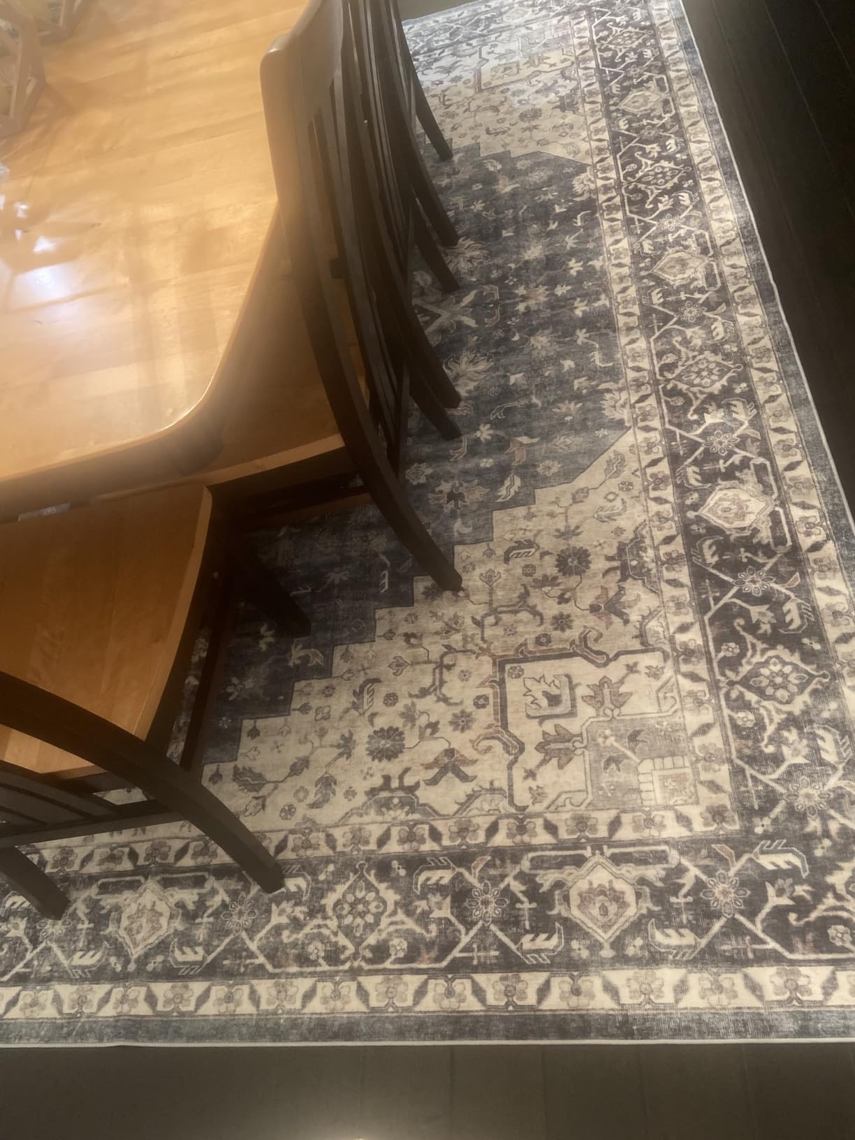 AMADA HOMEFURNISHING 9x12 Washable Area Rug, Low-Profile Large Area Rug with Non-Slip Backing & Durable Edge Binding, Vintage Large Rugs for Living Room, Bedroom & Dinning Room customer photo 1