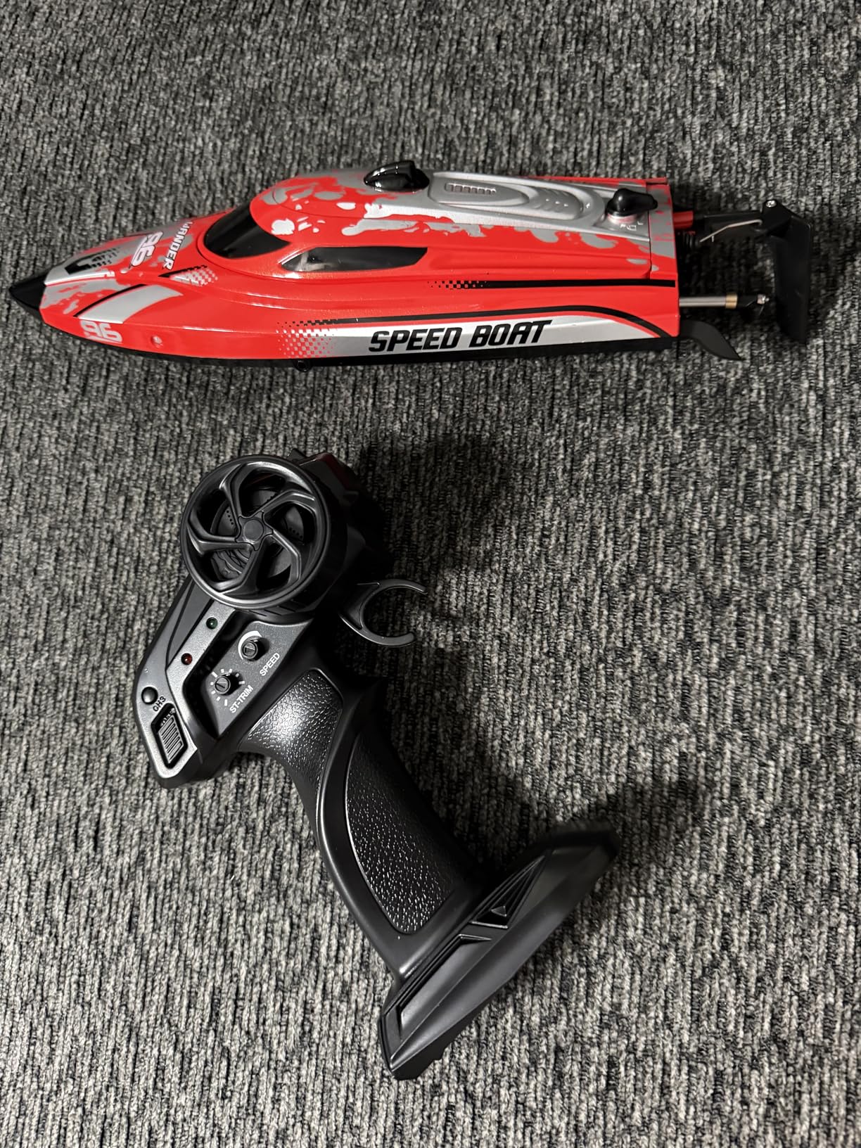 BEZGAR RC Boat, 12 inch Remote Control Boat for Kids and Adults, 25 KPH Fast RC Speed Boats with 700mAh Battery, Ideal Waterproof Toy Boats for Lakes & Pools - TX126 Red customer photo 1