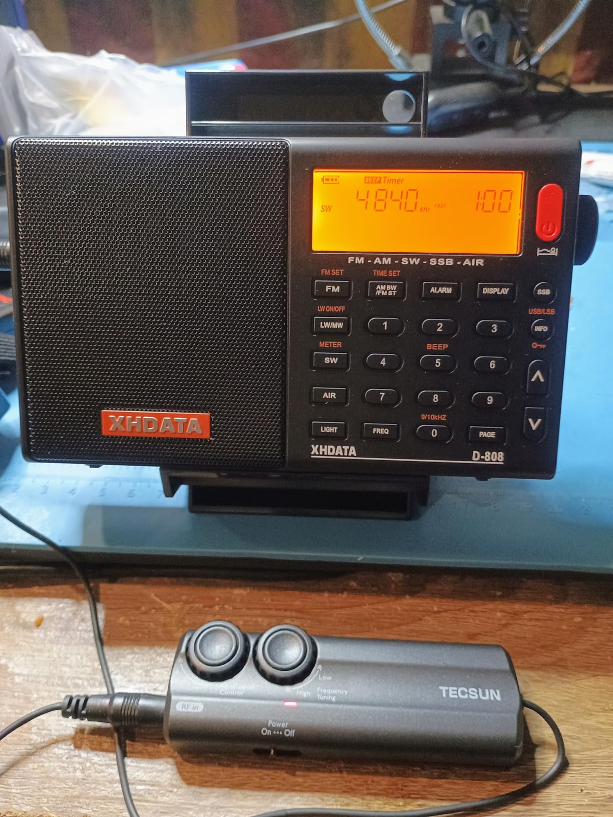 XHDATA D808 Portable AM FM SW LW Air Band Shortwave Radio SSB RDS Multi Band Digital Radio Speaker with LCD Display Alarm Clock External Antenna (Black) customer photo 1