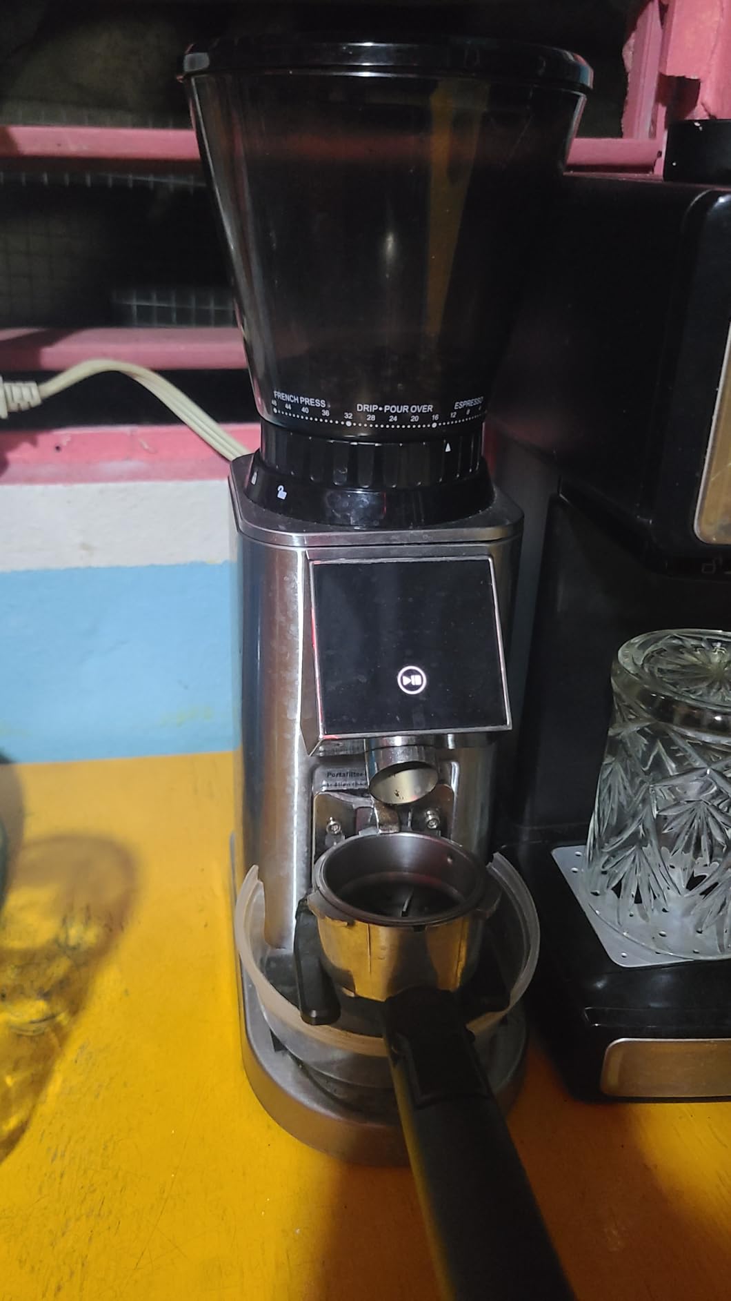 Tuni G1 Conical Burr Coffee Grinder, 48 Grind Settings Anti-static Burr Mill, Precision Electronic Timer and LED Touchscreen for Espresso/Drip/Cold Brew/French Press, Stainless Steel, Silver customer photo 2