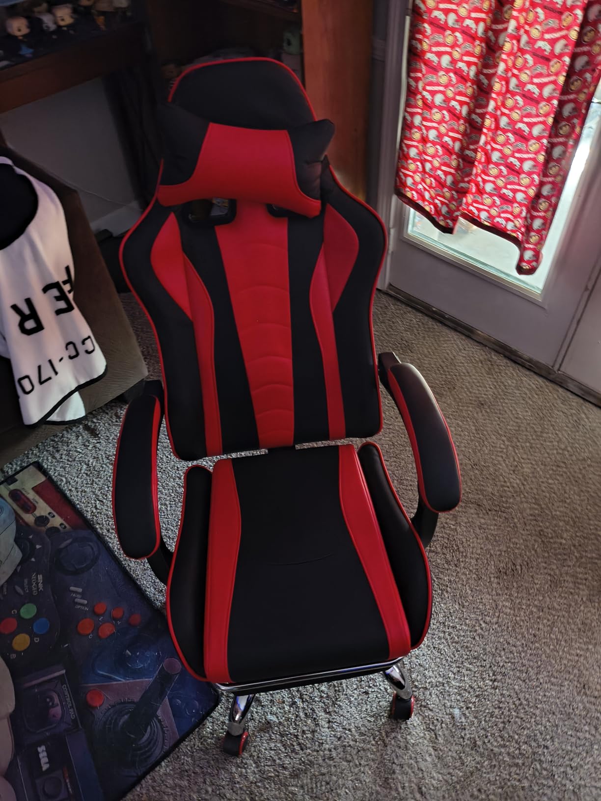 Yaheetech Gaming Chair customer photo 2