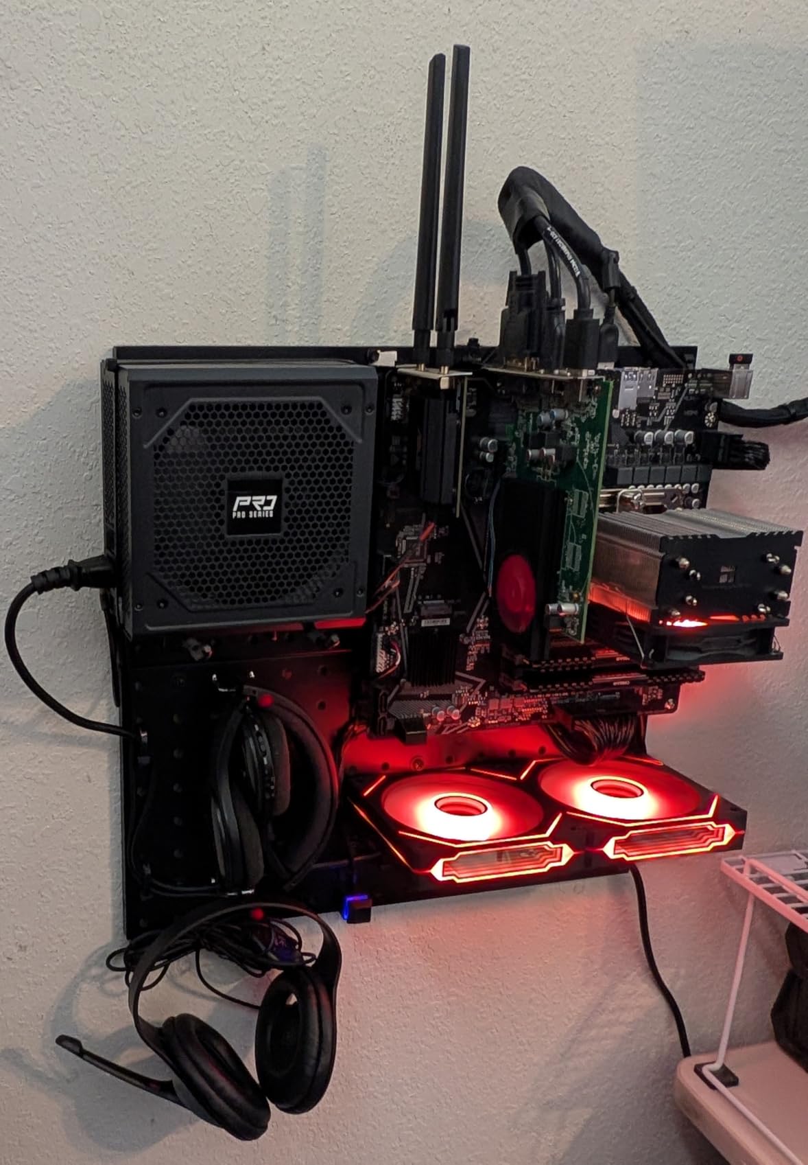 DARKROCK F120 3in1 120mm Infinite Mirror Design Case Fans with 24 LED Lights PWM Control & ARGB Effect, Hydraulic HDB Bearing for Low-Noise Operation - Suitable for Most PC Cooling Systems - Black customer photo 2