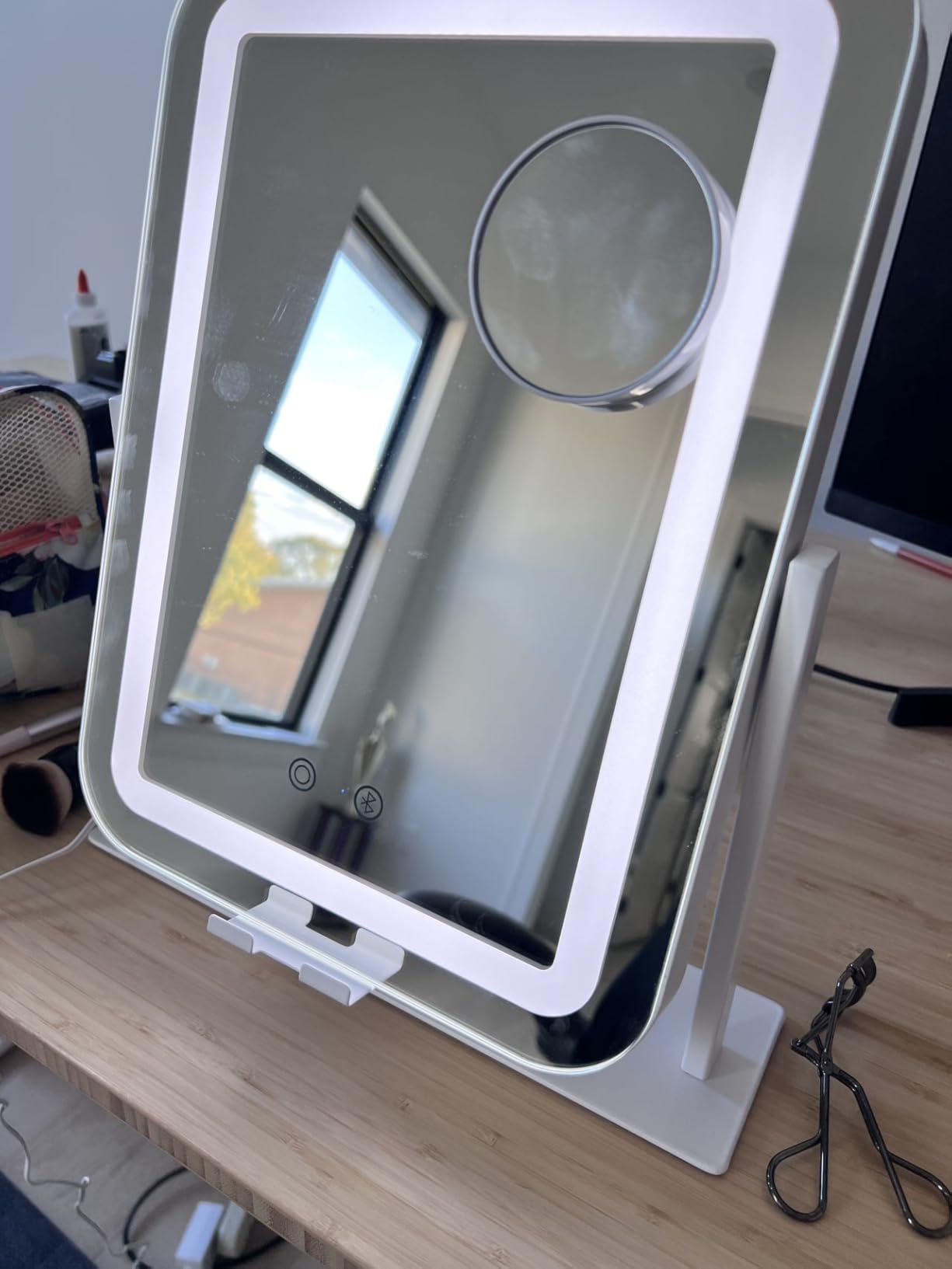 Dripex 5-in-1 Lighted Vanity Mirror with Bluetooth Speaker & Wireless Charging, 15