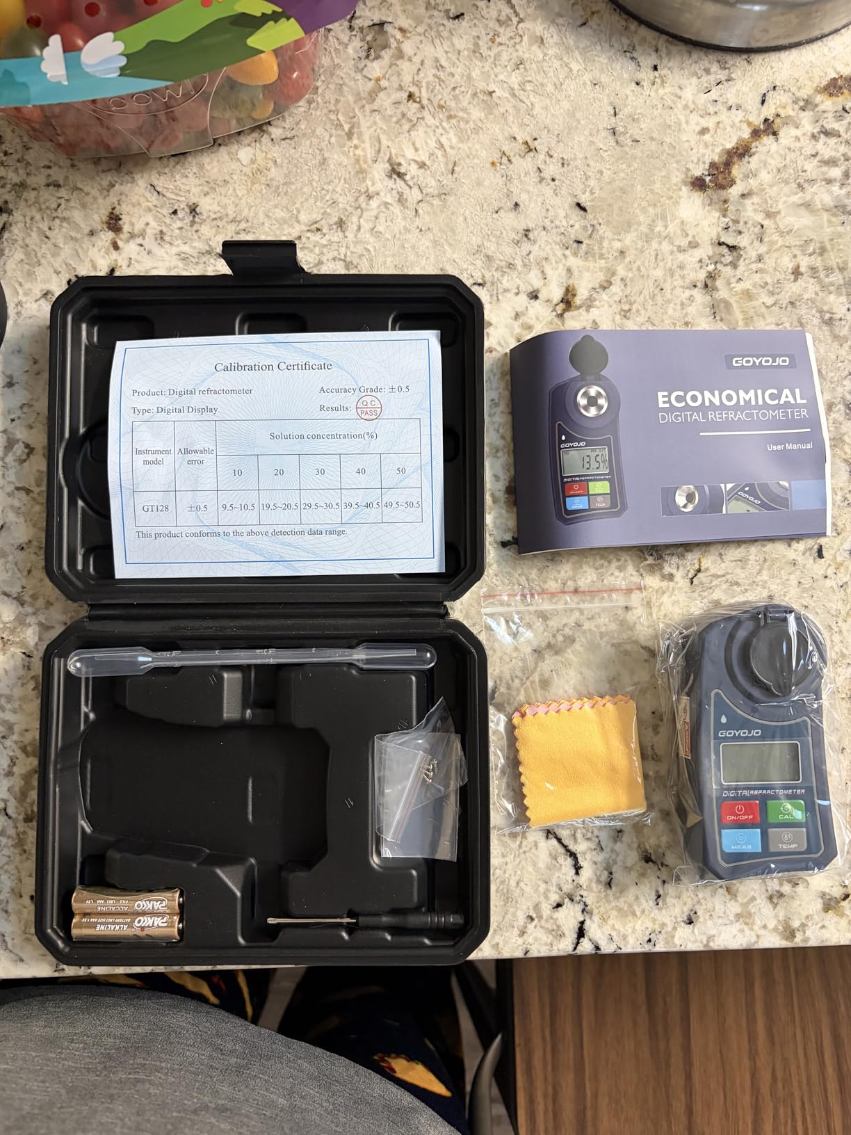 Digital Brix Refractometer GOYOJO Brix Meter Lab Refractometer ±0.5 Brix/1℃ Accuracy, 0-55% Range with ATC for Fruits Juices, Beer, Wine, Coffee & Mor Liquid Sugar Content Test customer photo 2