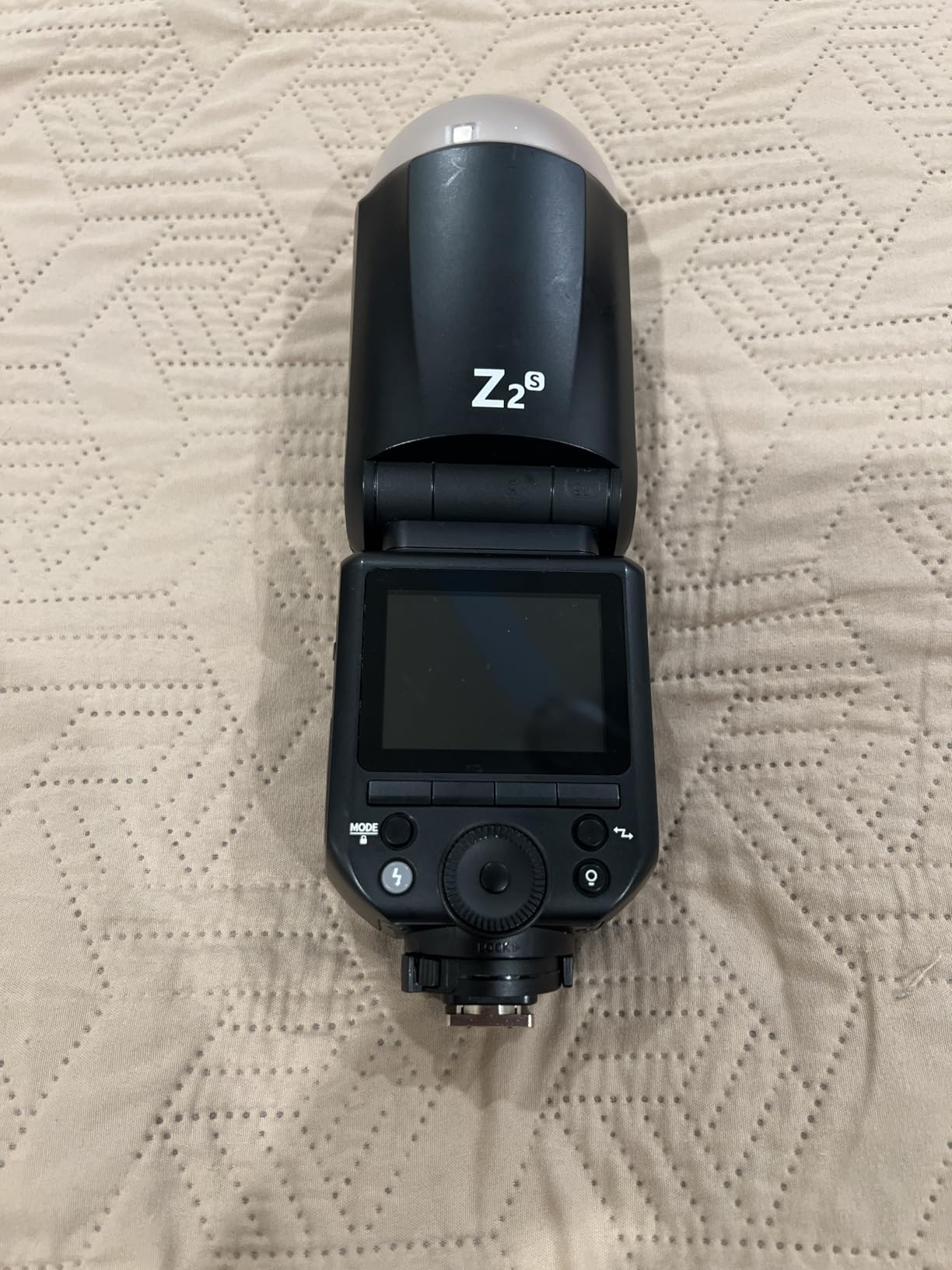 NEEWER Z2-N 2.4G TTL Round Head Flash Speedlite Compatible with Nikon Cameras, 76Ws 1/8000s HSS with Diffuser, 2 Modeling Lamps, Upgraded UI, TTL/M Toggle Key, 3000mAh Battery, 600 Full Power Flash customer photo 2