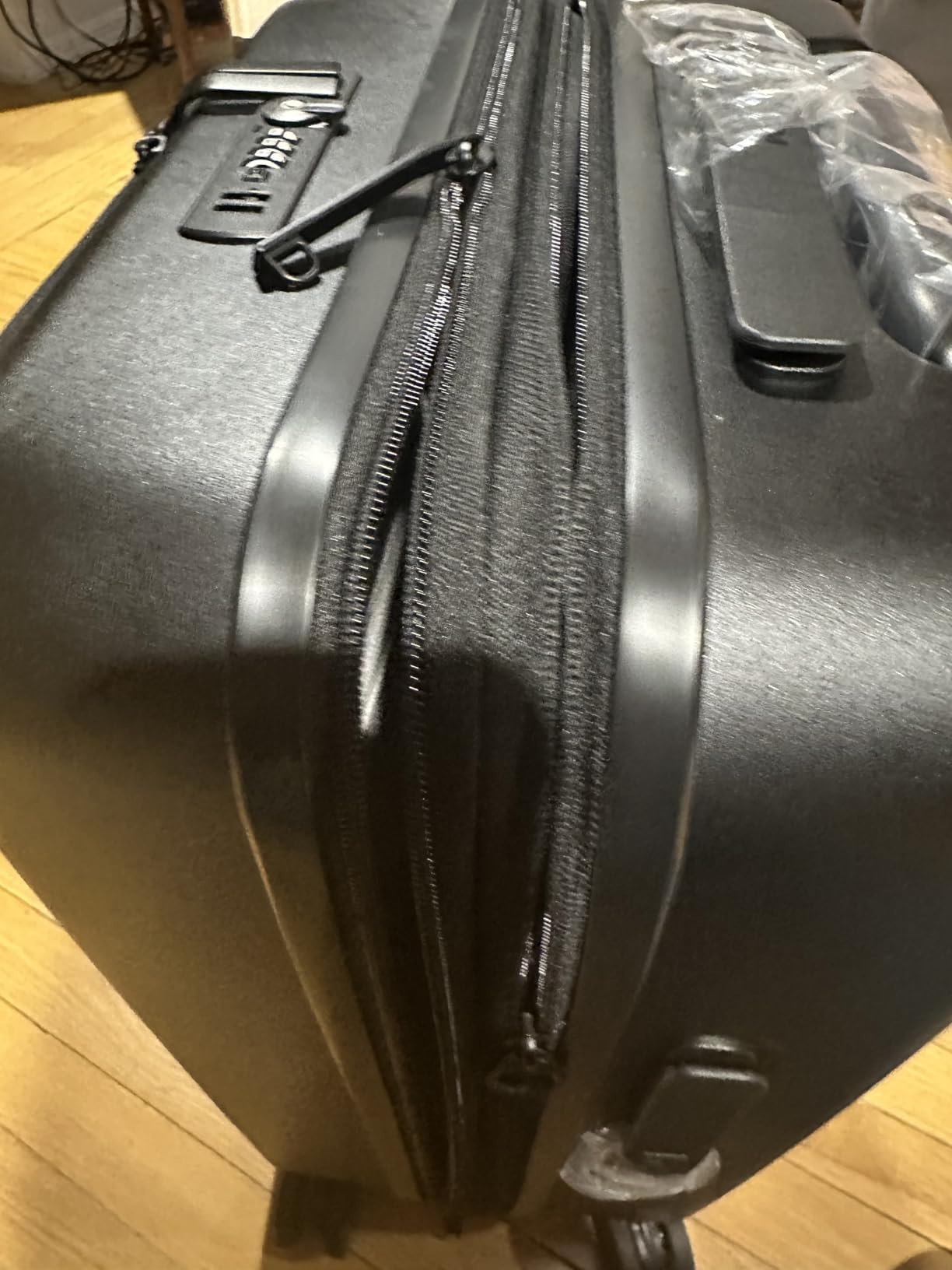 LUGGEX Carry On Luggage 22x14x9 Airline Approved, FLO5 Expandable Polycarbonate Suitcase with Front Pocket (FX-Core, Black, 20 Inch) customer photo 2