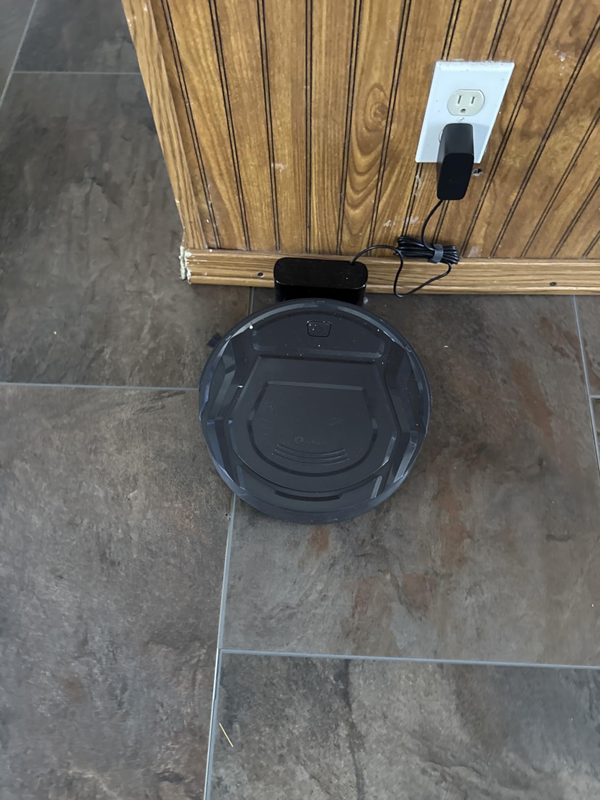 Lefant Robot Vacuum, Slim Quiet, 3 Adjustable Strong Suction Levels, Robot Vacuum Cleaner Ideal for Pet Hair Hard Floor and Daily Cleaning, WiFi/App/Alexa/iWatch Control, M210 Pro customer photo 2