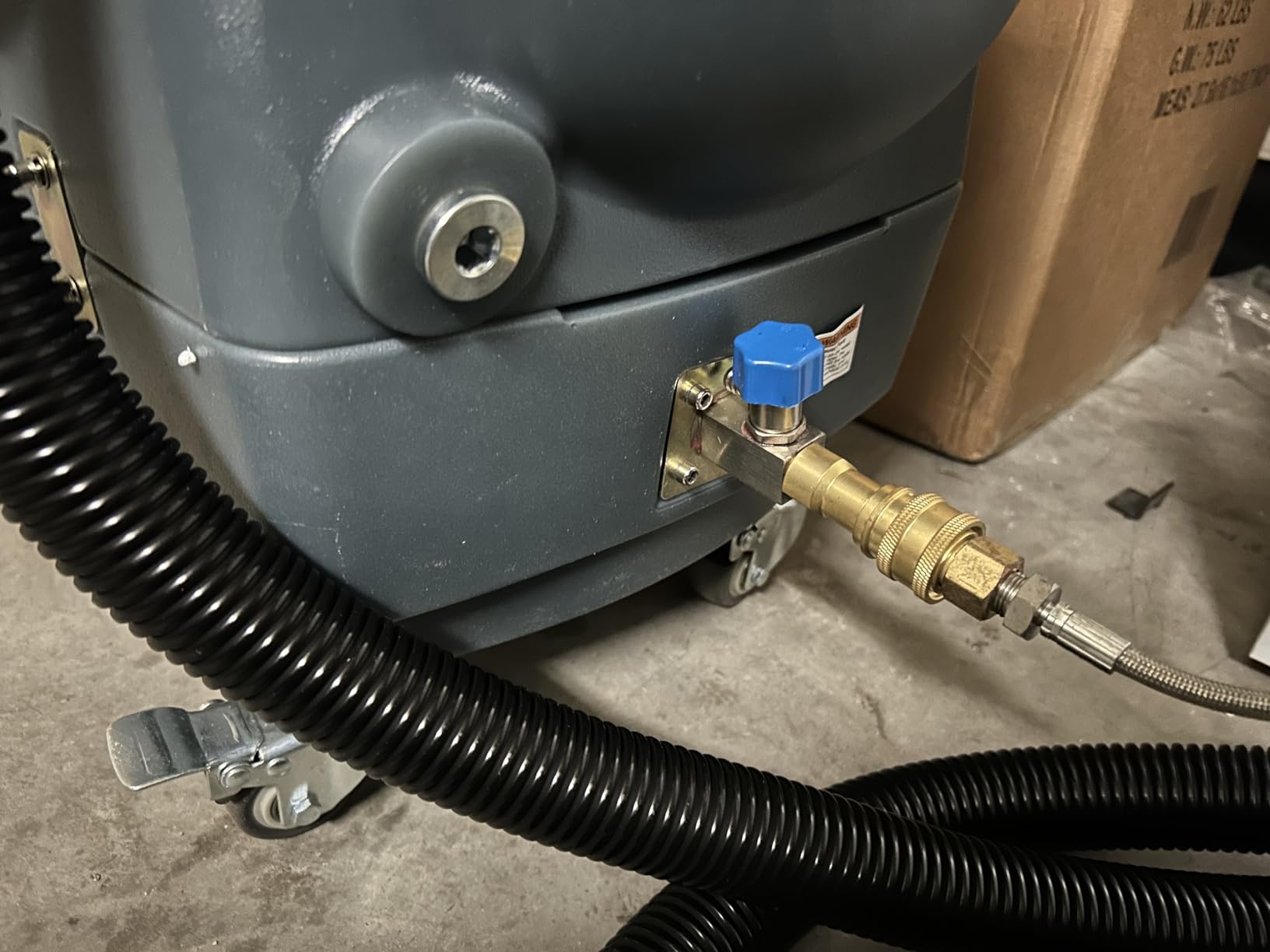 Commercial Heated Carpet & Upholstery Extractor Machine customer photo 2