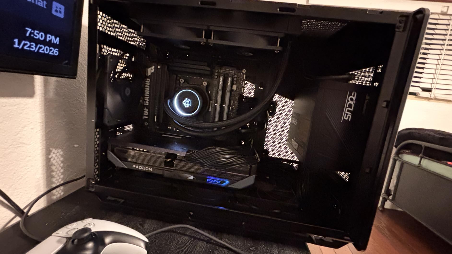 Seasonic Focus GX 850W Power Supply ATX 3.1 PCIe 5.1 (12V-2x6) 10 Years Warranty Cybenetics Platinum Fully Modular RTX 5080 AMD RX 9000 Ready customer photo 2