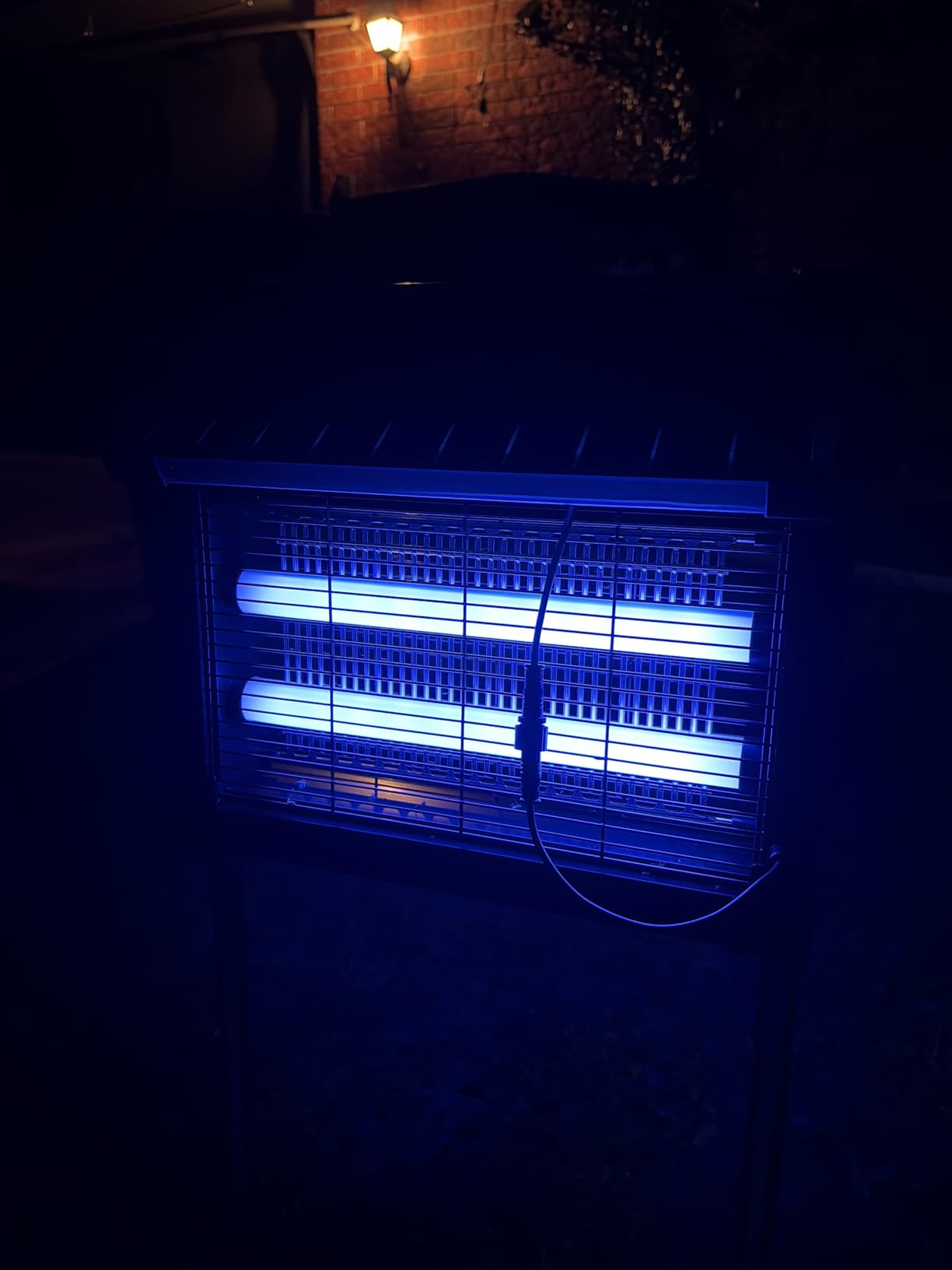 Solar Bug Zapper Outdoor Waterproof, 4500V High Power Cordless Mosquito Zapper with Smart Light Sensor, Dual Solar & USB Rechargeable Insect Killer for Patio, Garden, Backyard, Indoor & Outdoor Use customer photo 1