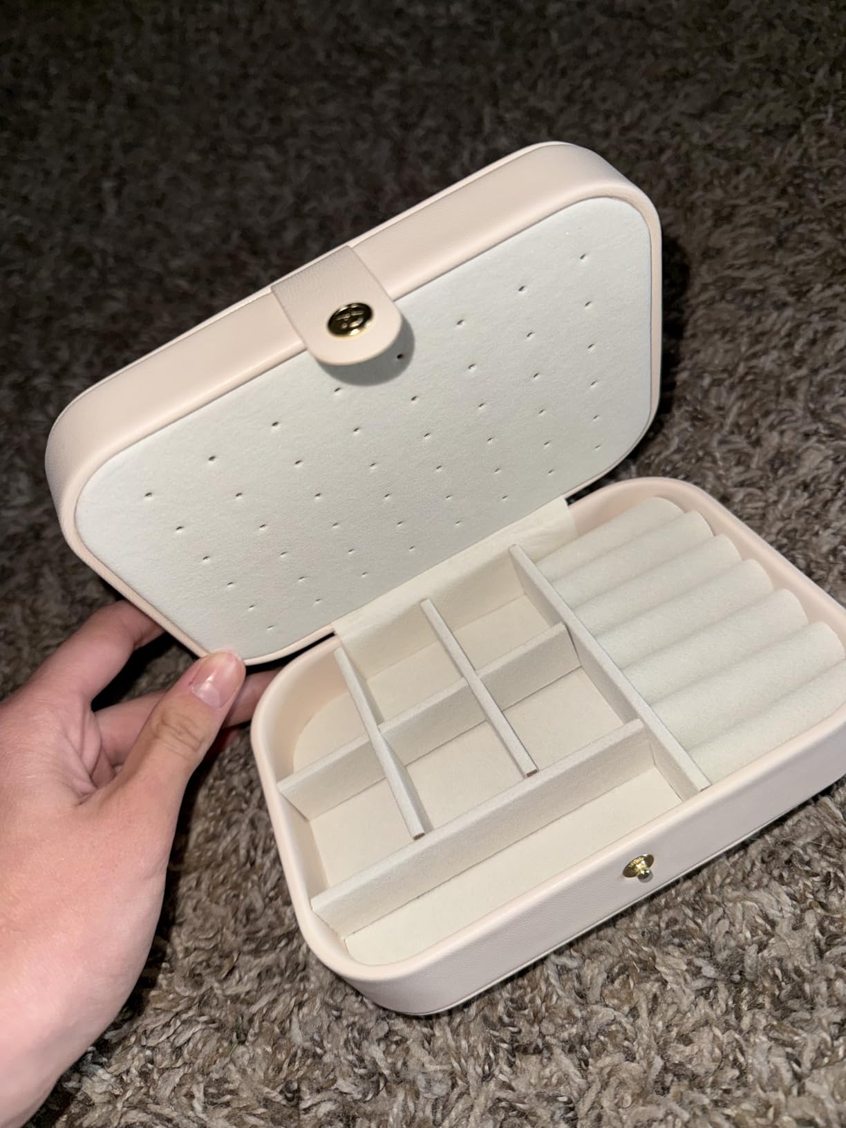 VLANDO Travel Jewelry Case for Women Girls, Gifts for Mother, PU Leather Small Jewelry Box for Rings, Necklaces, Bracelets, Earring Holder Organizer Storage for Travel Essentials - Beige customer photo 2