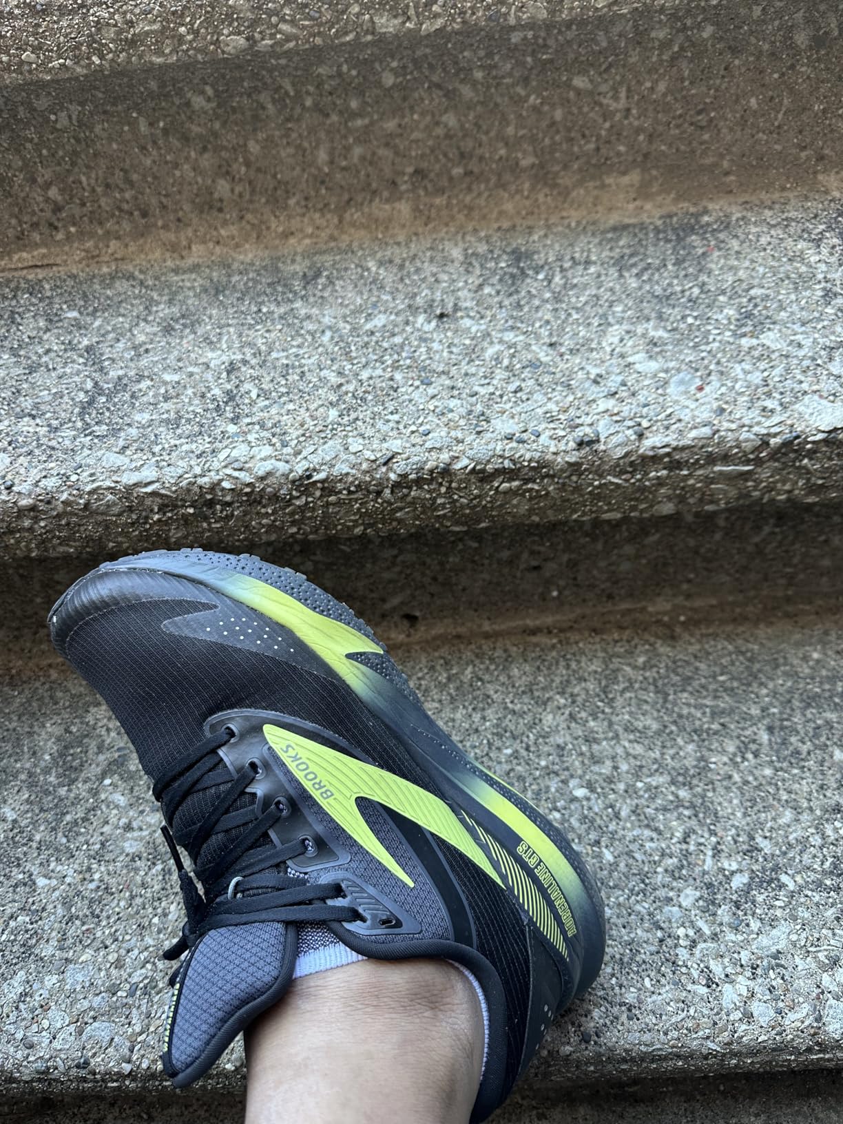 Brooks Men's Adrenaline GTS 24 Supportive Running Shoe customer photo 2