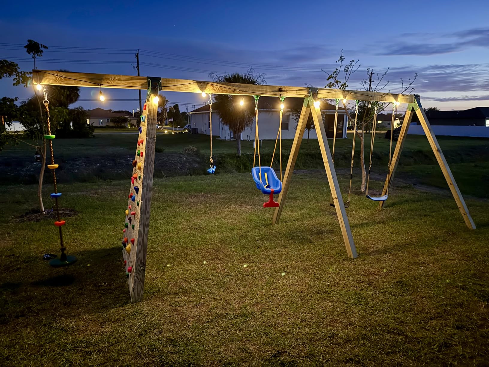 BETOOLL Swing Sets Brackets - 2 A-Frame Swing Set Brackets and 1 Middle Swing Bracket with All Mounting Heavy Duty Hardware Included - Swing Set Kit for Porch, Yard, Playground - Green customer photo 1