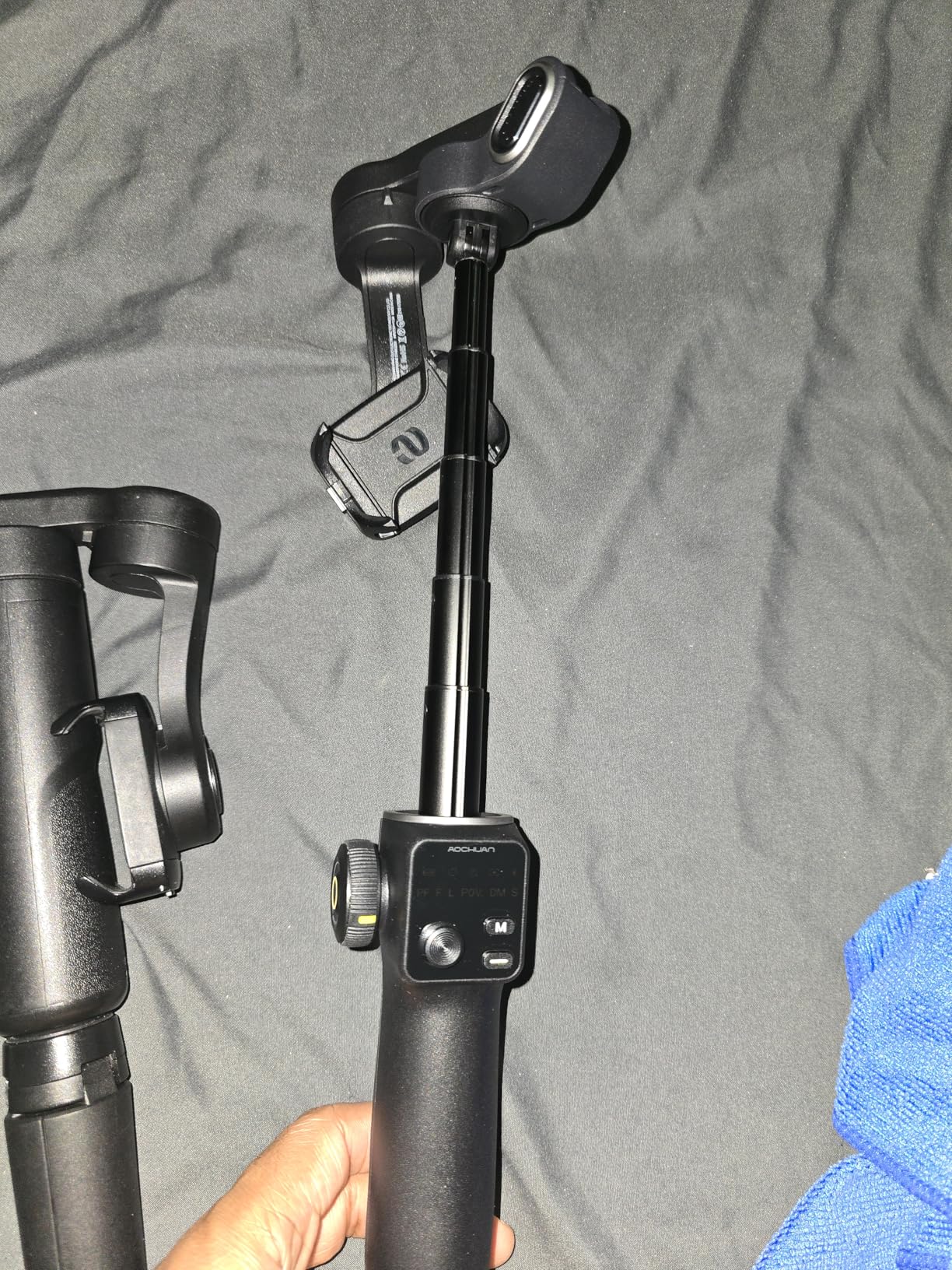 AOCHUAN 3-axis Gimbal Stabilizer for iPhone w/Built-in 7.8' Extension Rod, Smartphone Gimbal w/AI Tracking, Portable Phone Holder for iPhone & Android w/Full-Screen OLED Display, Smart V8(Black) customer photo 2