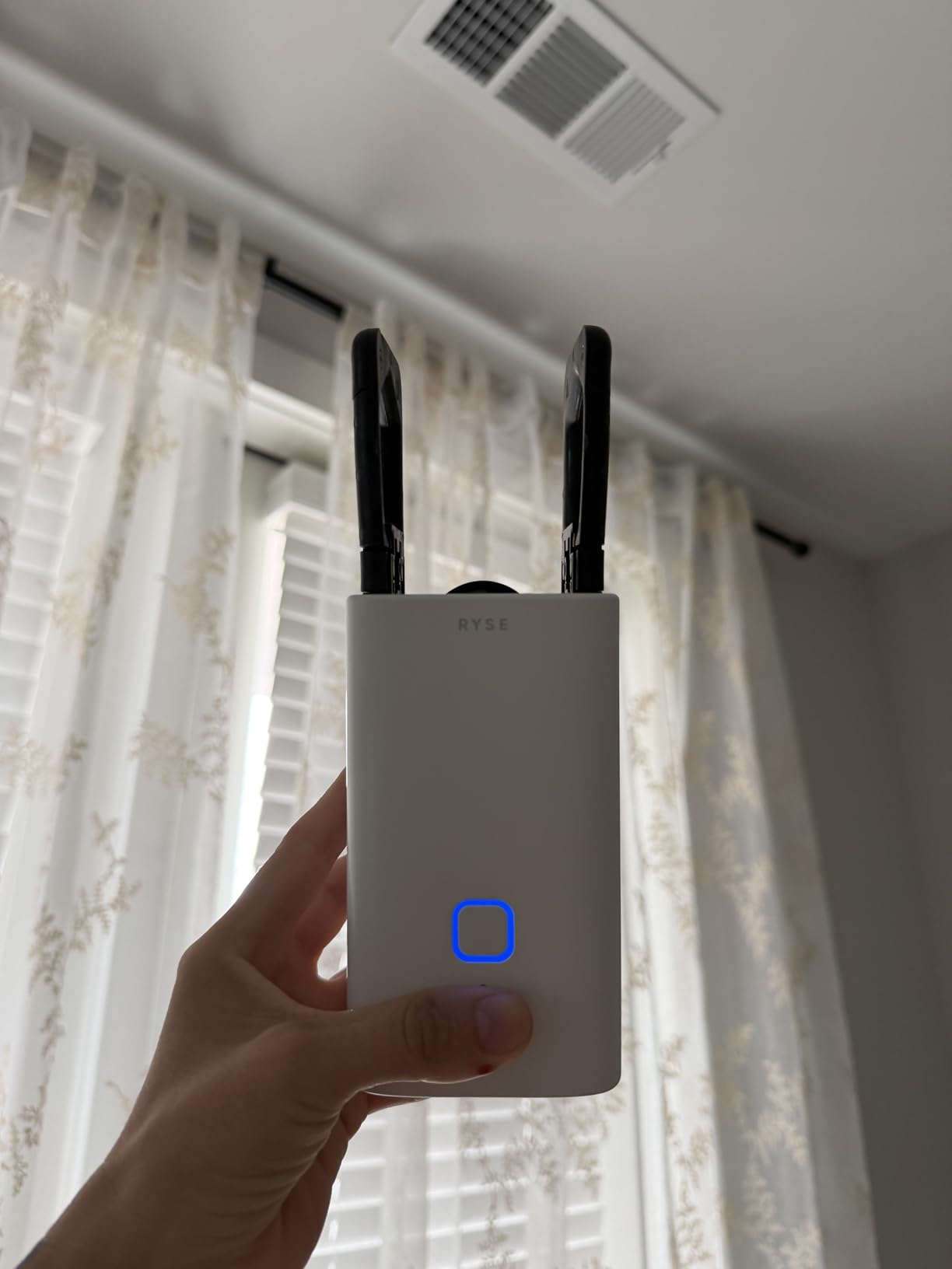 Ryse SmartCurtain | Motorized Curtain | Turn Current Curtains into Electric, Automated Drapes | Easy Install | Works with Existing Single or Double Curtain | Phone App Enabled | Charger Not Included customer photo 1