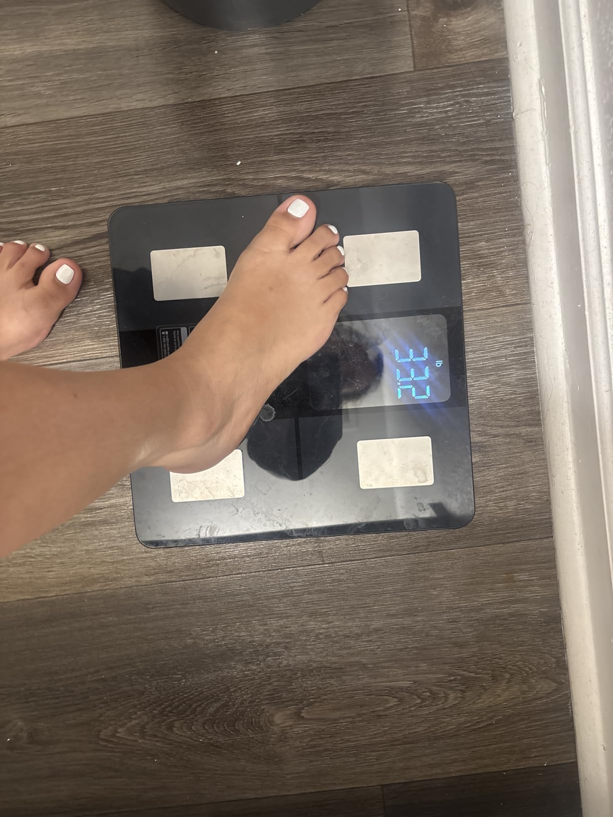 GE Scale for Body Weight, Body Fat, BMI, Muscle Mass, Smart Bathroom Scales with 14 Body Composition Metrics with Large Display, Accurate Bluetooth Weighing Machine with Fitness App, 400 lbs, Black customer photo 1