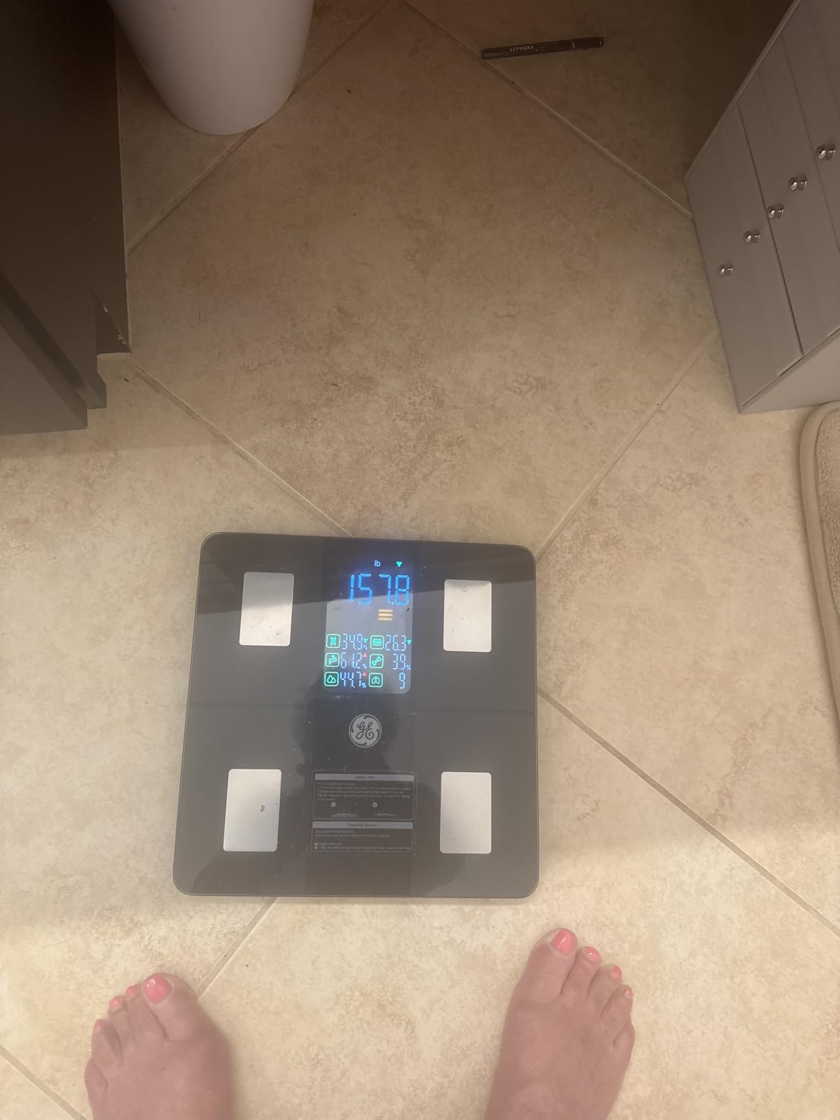 GE Scale for Body Weight, Body Fat, BMI, Muscle Mass, Smart Bathroom Scales with 14 Body Composition Metrics with Large Display, Accurate Bluetooth Weighing Machine with Fitness App, 400 lbs, Black customer photo 2