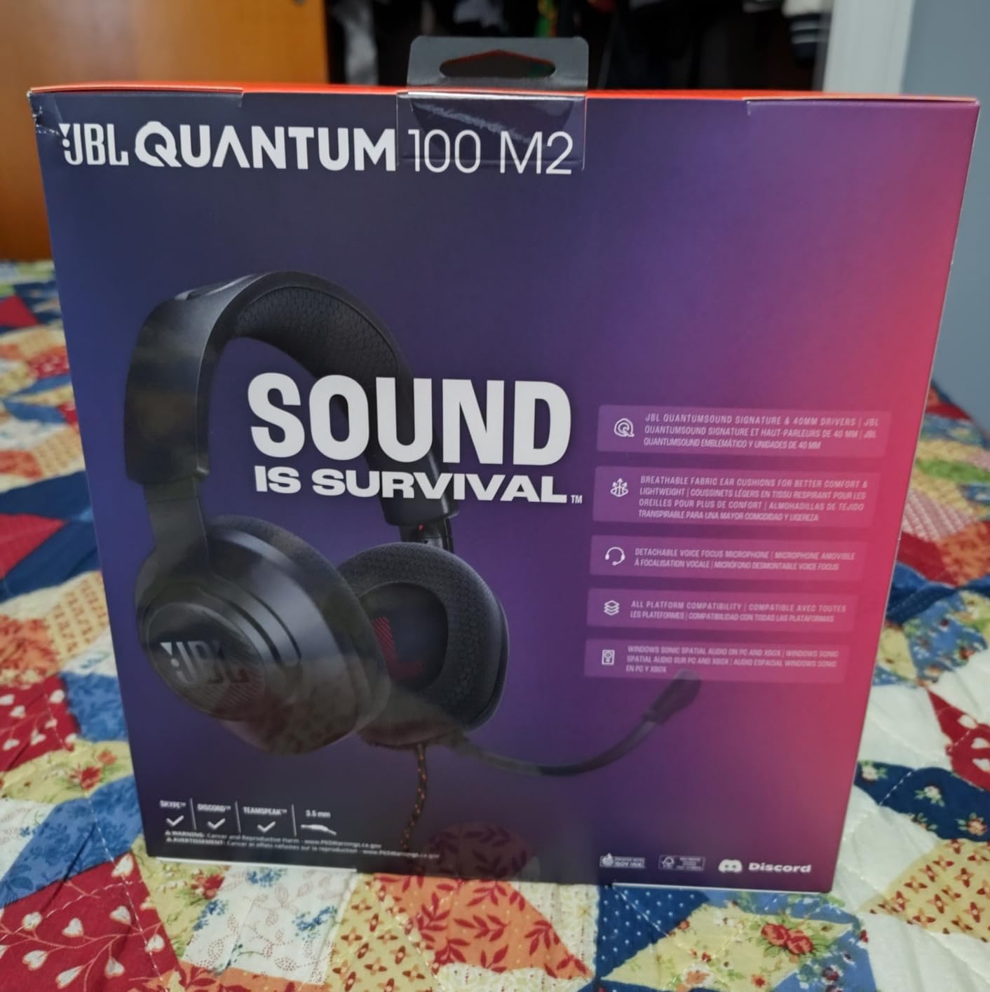 JBL Quantum 100M2 - Wired Over-Ear Gaming Headset with omnidirectional, Detachable mic with Mute Option and Fabric-Covered Memory Foam Ear Cushions, Compatible with All Platforms - White customer photo 1