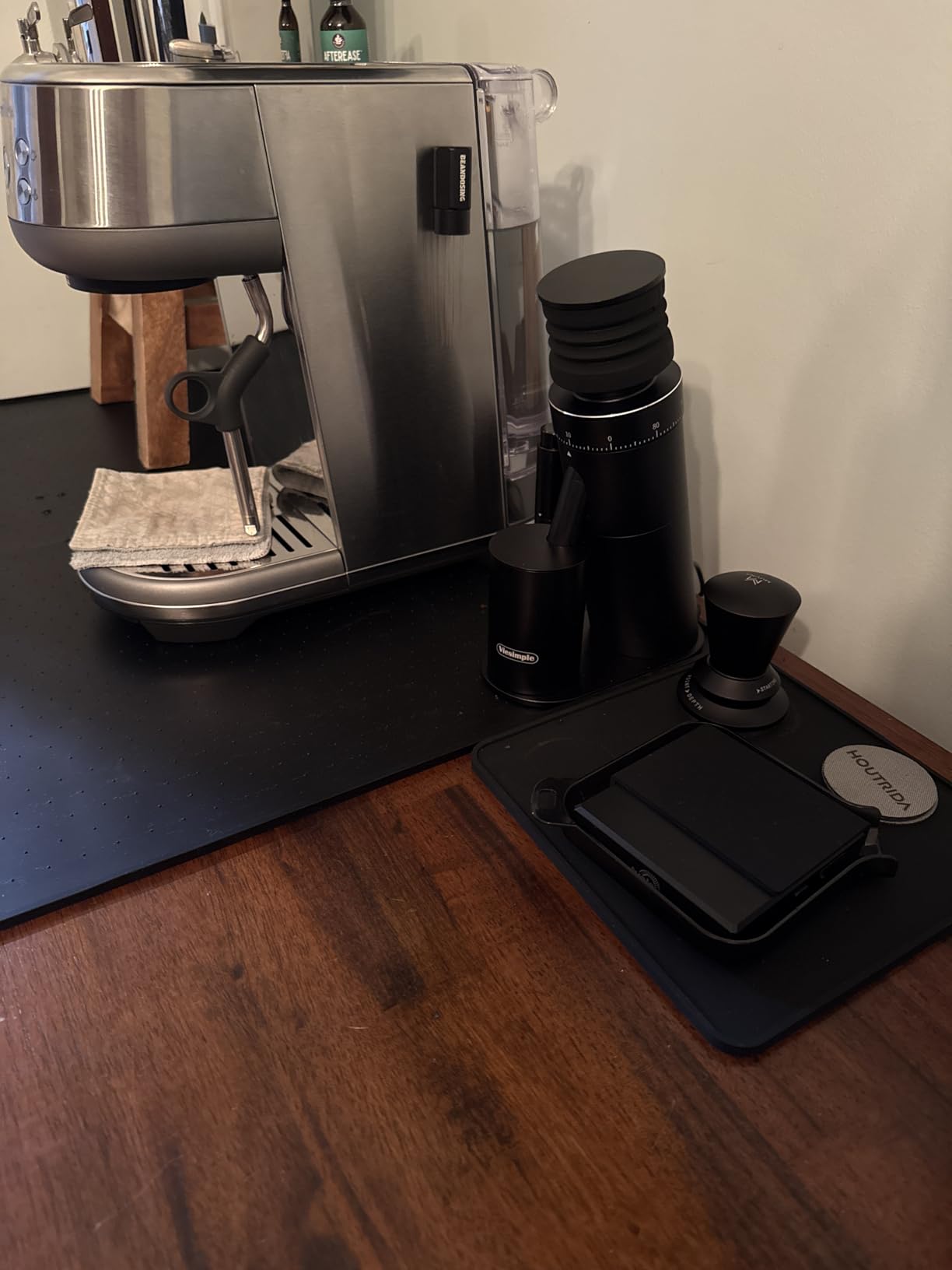 Viesimple Gen 4 Electric Coffee Grinder with Magnetic Dosing Cup, Anti-Static Design, Espresso Grinder Compact & Quiet for Home Use customer photo 1