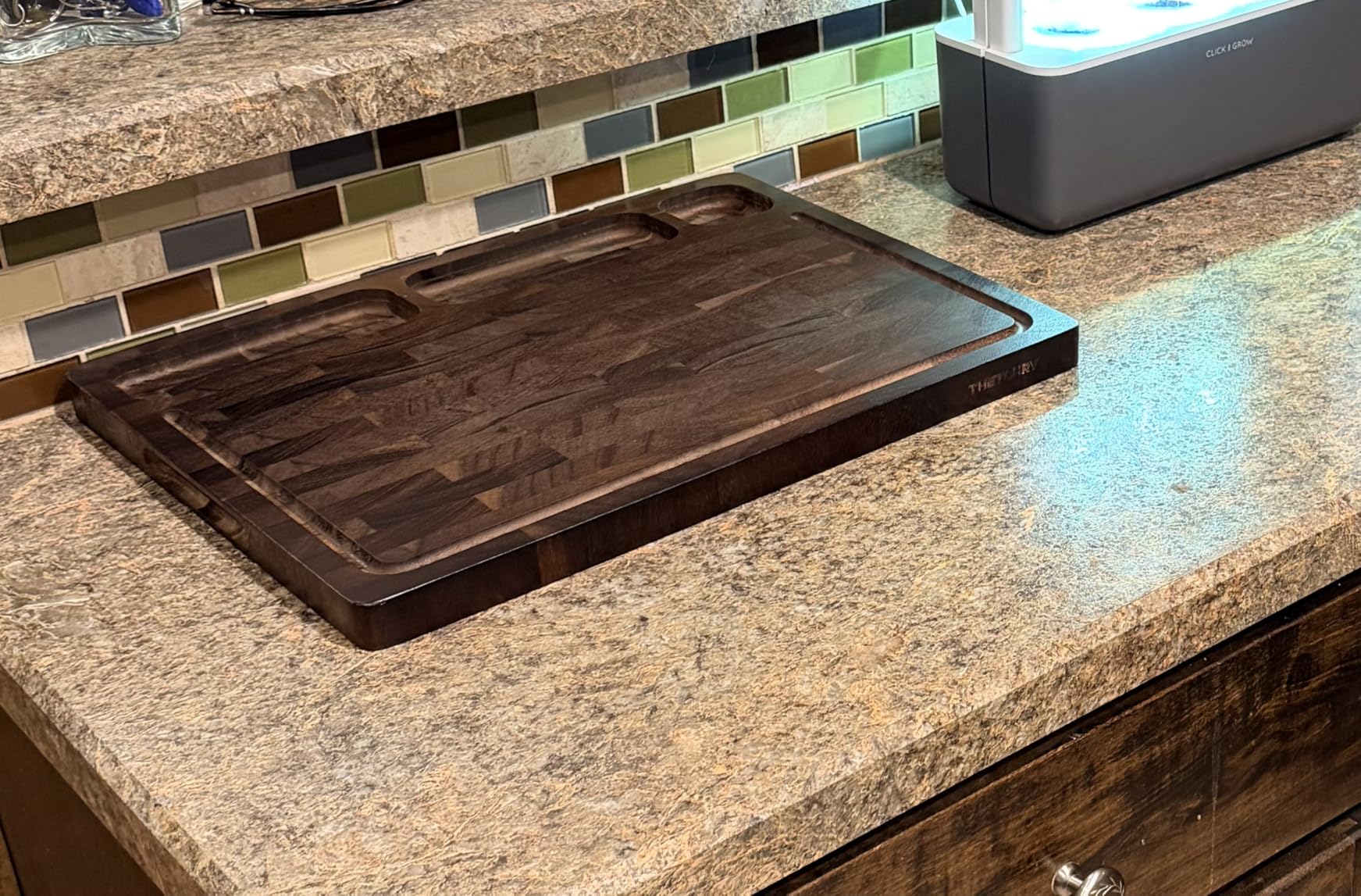 THETCHRY Walnut Cutting Boards for Kitchen, End Grain Wooden Chopping Board with Juice Groove, Charcuterie Butcher Block for Meal Prep & Serving with Gift Box, 16.5