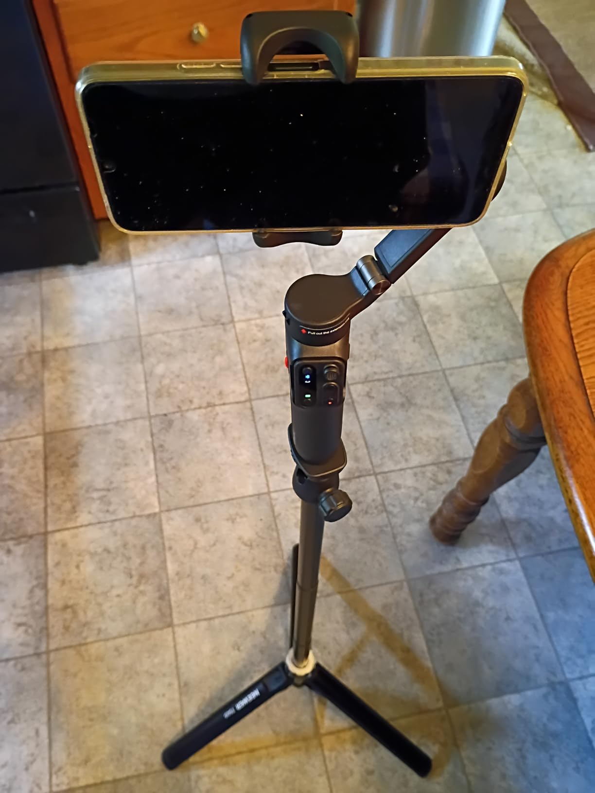 hohem iSteady X3 SE Plus Gimbal Stabilizer for iPhone, 3-Axis Phone Gimbal with Detachable Remote Control, Extendable Rod, 11-Hour Battery, Portable Foldable Stabilizer for Video Recording customer photo 1