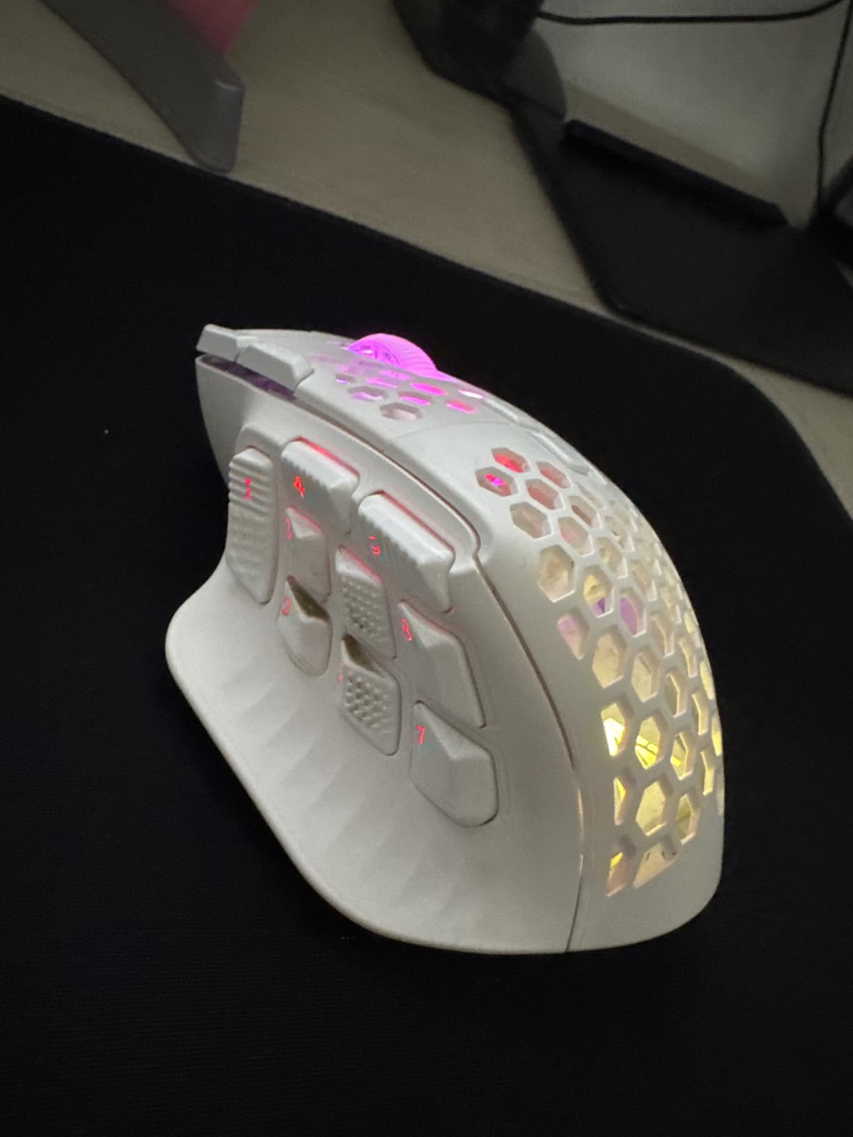 SOLAKAKA SM809 Pro MMO Gaming Mouse with 9 Side Buttons, 24000 DPI RGB Mouse for Gamer, 16 Programmable Macros MMO Mouse, Black customer photo 2