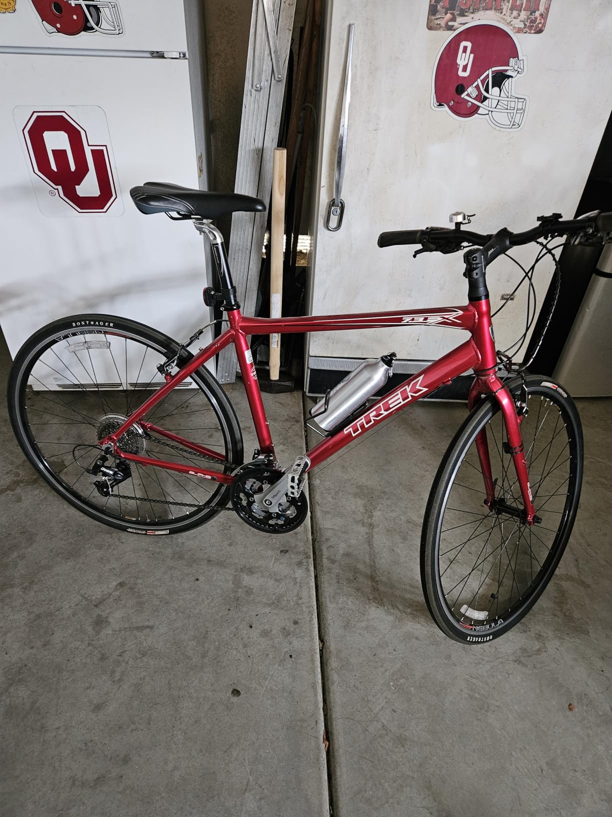 AVASTA AV300 26 27.5 inch Mountain Bike with 21-Speed, Aluminum Frame, Dual Disc Brake, Comfortable Saddle, Multiple Colors customer photo 2