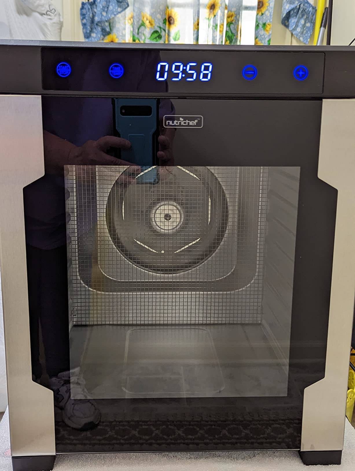 NutriChef 30 Layer & 3 Chamber Commercial Food Dehydrator Machine - Stainless Steel Trays, Digital Timer and Temperature Control, Ideal for Jerky Meat, Fruit, Pet Treats, Vegetables, and Herbs customer photo 1