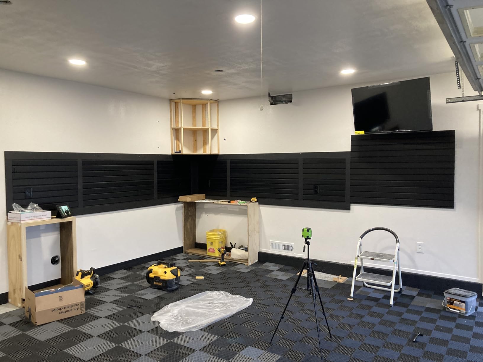 FRAYSCENT Slat Wall Paneling Garage Slat Wall Storage Systems Slatwall Panels Power Tool Organizer Wall Mount, PVC Garage Storage & Organization Products Slate Board (Black, 4ft x 8ft with 15 Hooks) customer photo 2