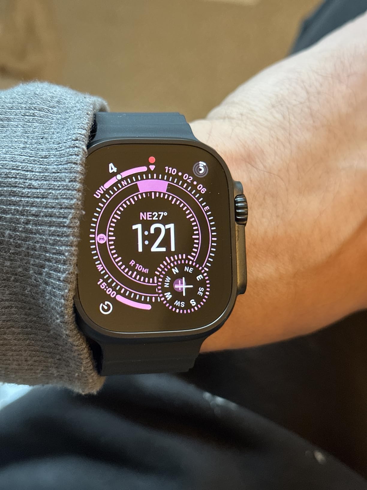 Apple Watch Ultra 2 (GPS+Cellular, 49MM) Black Titanium Black Ocean Band (Renewed Premium) customer photo 2