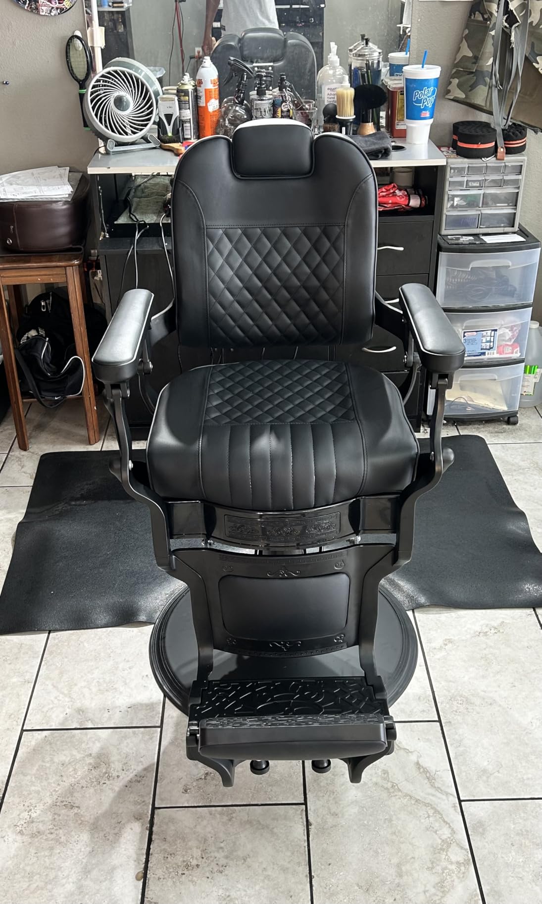 Baasha Black Heavy-Duty Barber Chair, Reclining Professional Salon Chair with Adjustable Headrest & Comfort Padding, 550 lbs Capacity customer photo 2