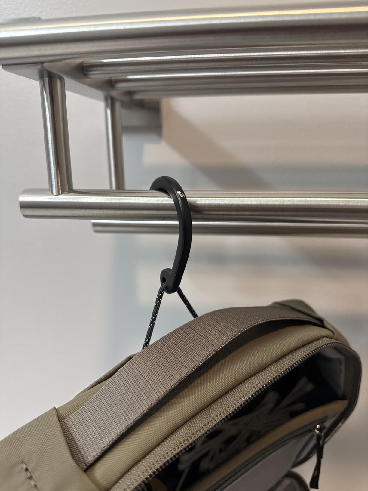 Bellroy Hanging Toiletry Kit (hanging 3 liter toiletry bag for men and women, and designed for travel) - Stone customer photo 2