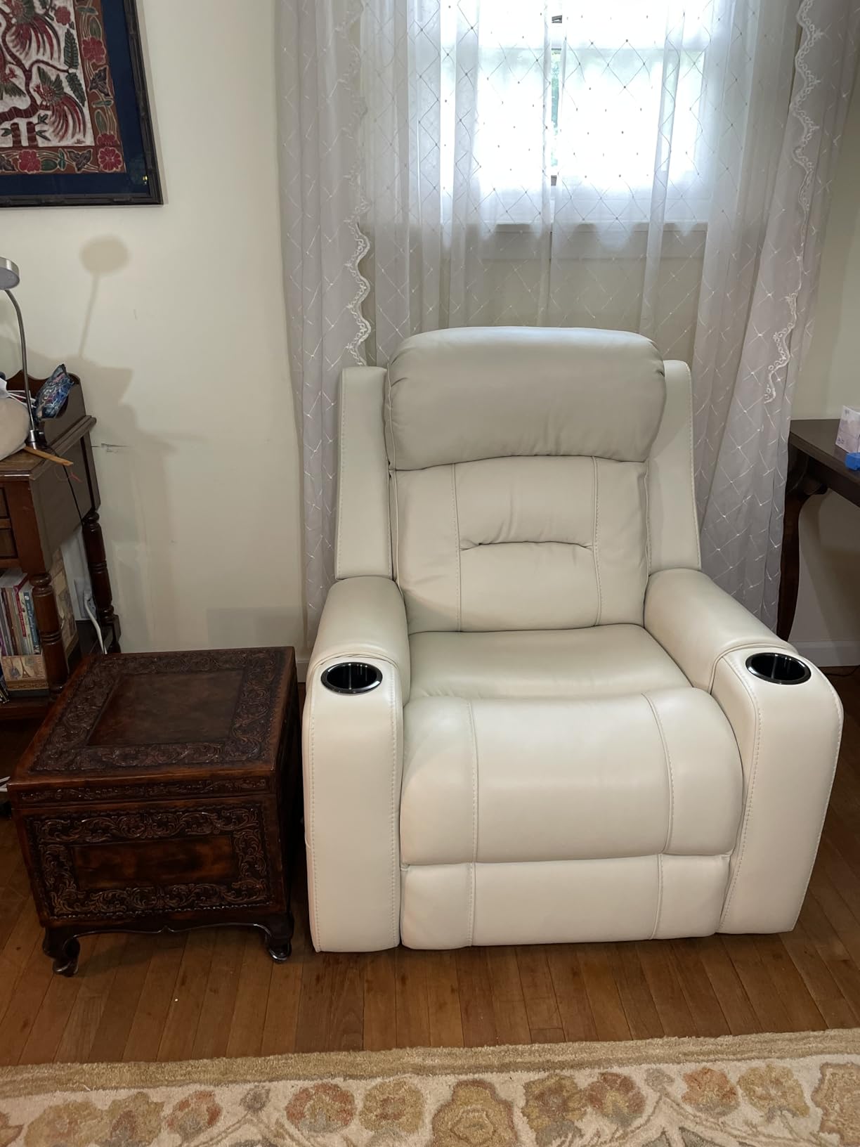 Watson & Whitely Genuine Leather Power Recliner Chairs for Adults, Lay Flat Recliner with Power Headrest, USB Ports and Cup Holders, Electric Reclining Sofa for Living Room, Bedroom, Saddle Brown customer photo 1