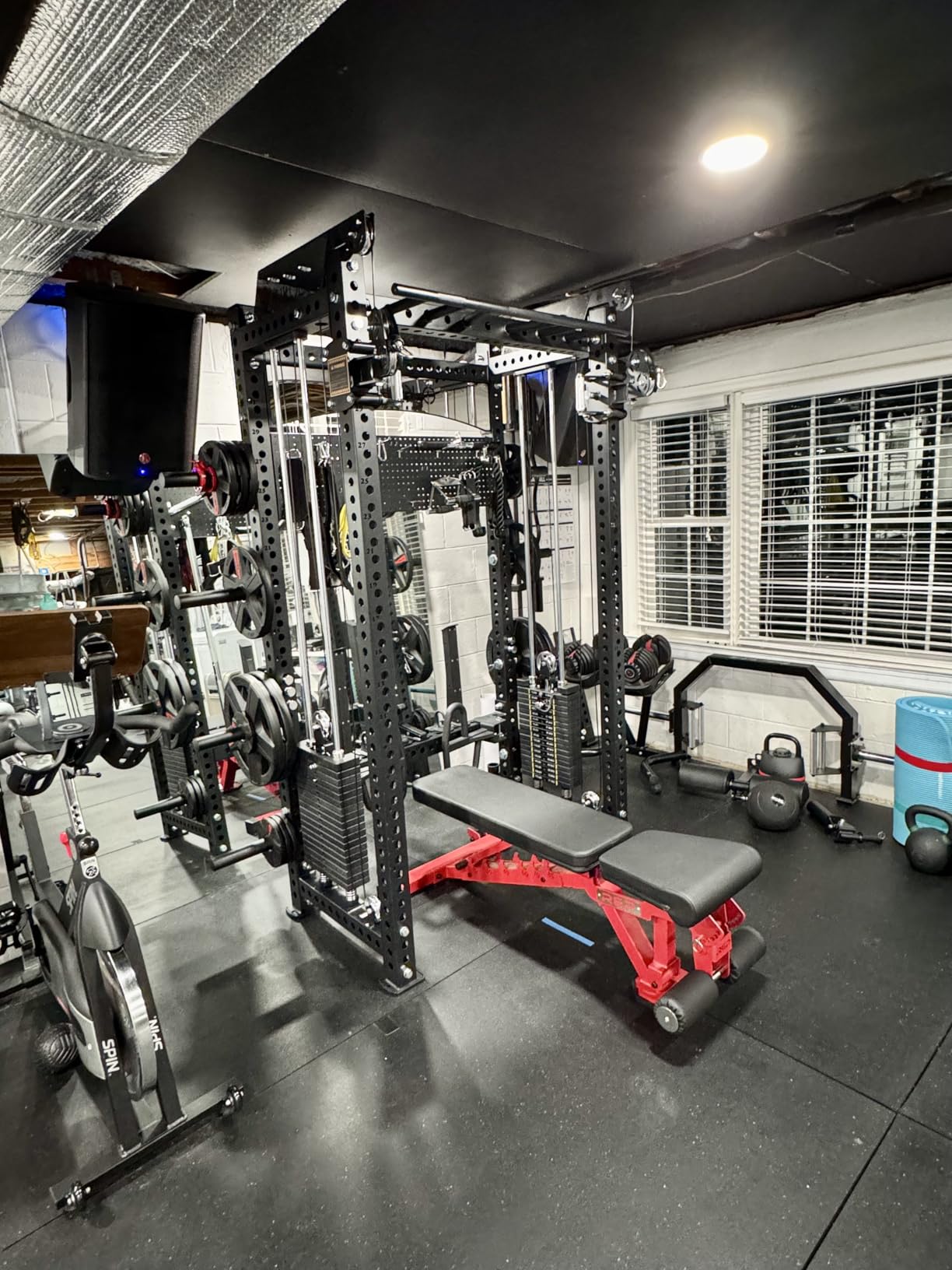 Anubis-2.0 Smith Machine, 2000LBS Power Cage with LAT Pulldown & Cable Crossover, Multi-Function Trainer with Aluminum Pulley System customer photo 1