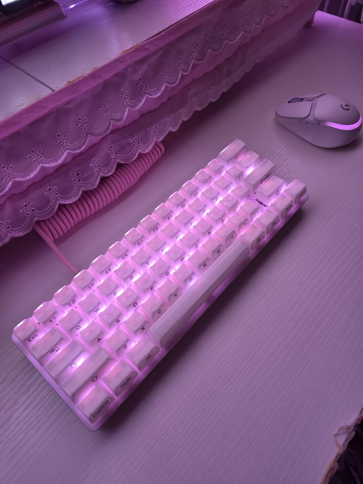 Huntsman Mini 60% Gaming Keyboard: Linear Optical Switches - Rapid Trigger Mode - Chroma RGB Lighting - PBT Keycaps - Onboard Memory - Snap Tap - Classic Black customer photo 1