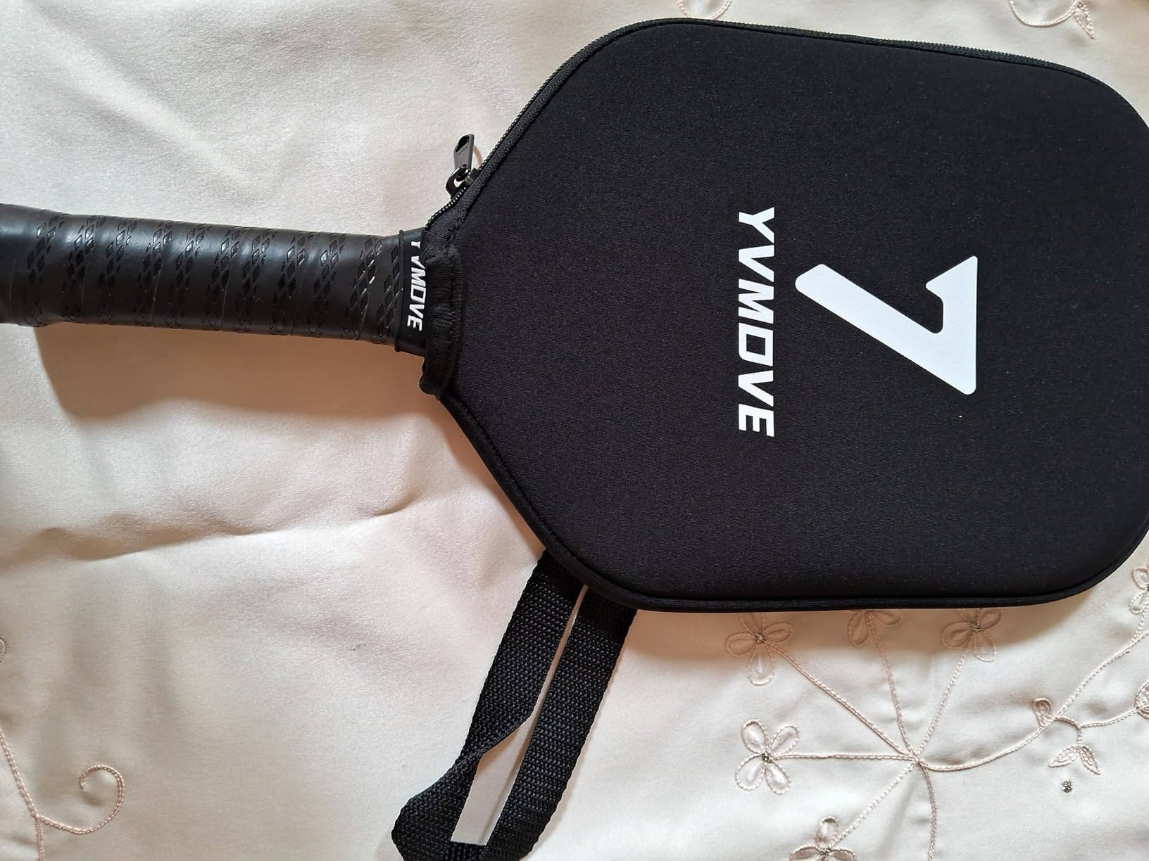 YVmove T800 Carbon Fiber Pickleball Paddle with 16mm Dynamic Core, Premium Pickle Ball Thermoformed Unibody, Elongated Shape, Enhanced Power & Ultimate Spin, USAPA Approved customer photo 2