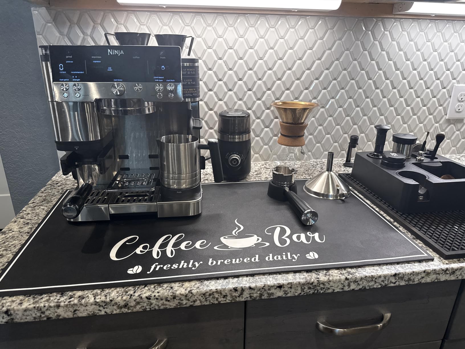 Ninja Luxe Cafe Premier 3-in-1 Espresso Machine, Drip Coffee, & Rapid Cold Brew | Built-in Coffee Grinder, Hands-Free Milk Frother, Assisted Tamper | Gunmetal | ES601GM customer photo 1