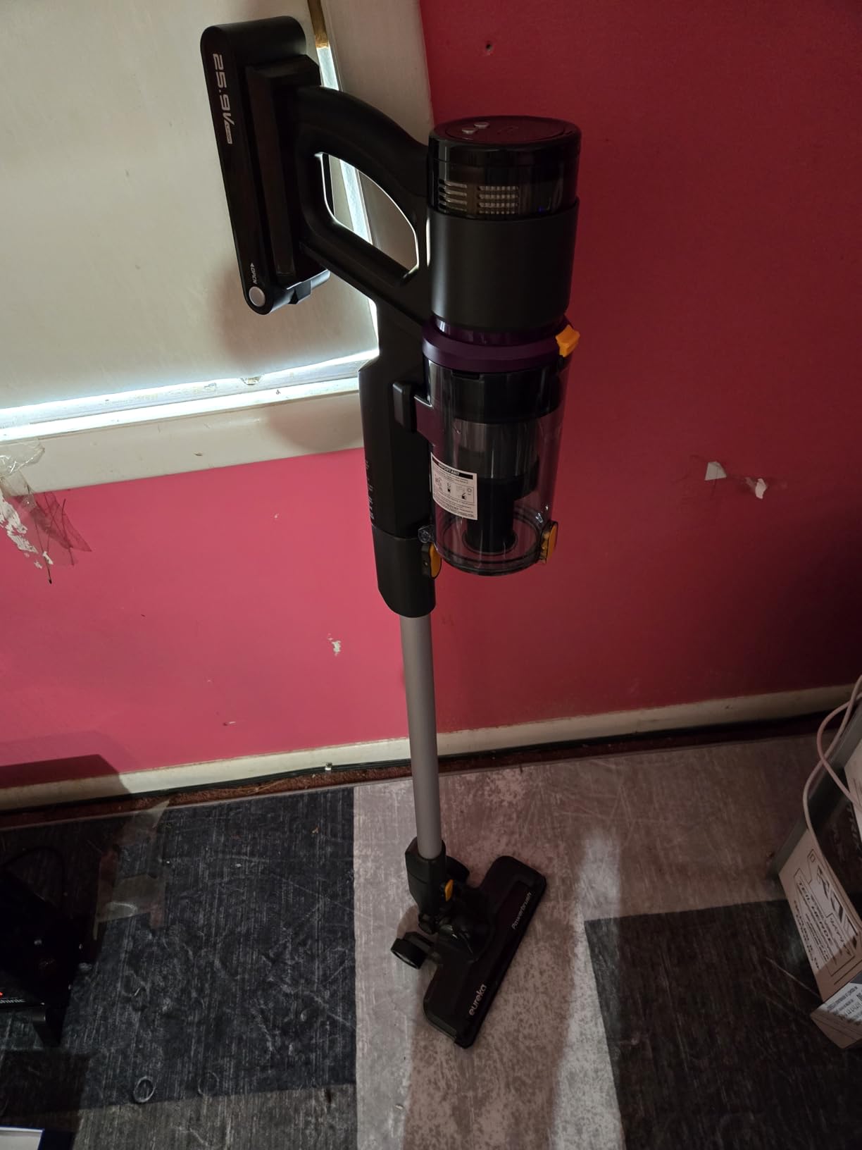 EurekaCordless Vacuum - 50 Min Runtime for Large Homes, 5.5 lbs Lightweight, Ideal for Pet Hair & Allergies on Hardwood & Carpet ReactiClean 410 customer photo 2