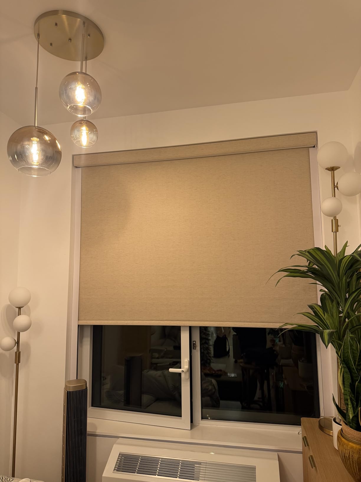 Persilux Smart Motorized Blinds with Remote, No Drill Automatic Roller Shades for Indoor Windows, Blackout Linen Fabric, Electric Blinds for Windows, Linen Beige C156BO-2, Custom Size customer photo 1