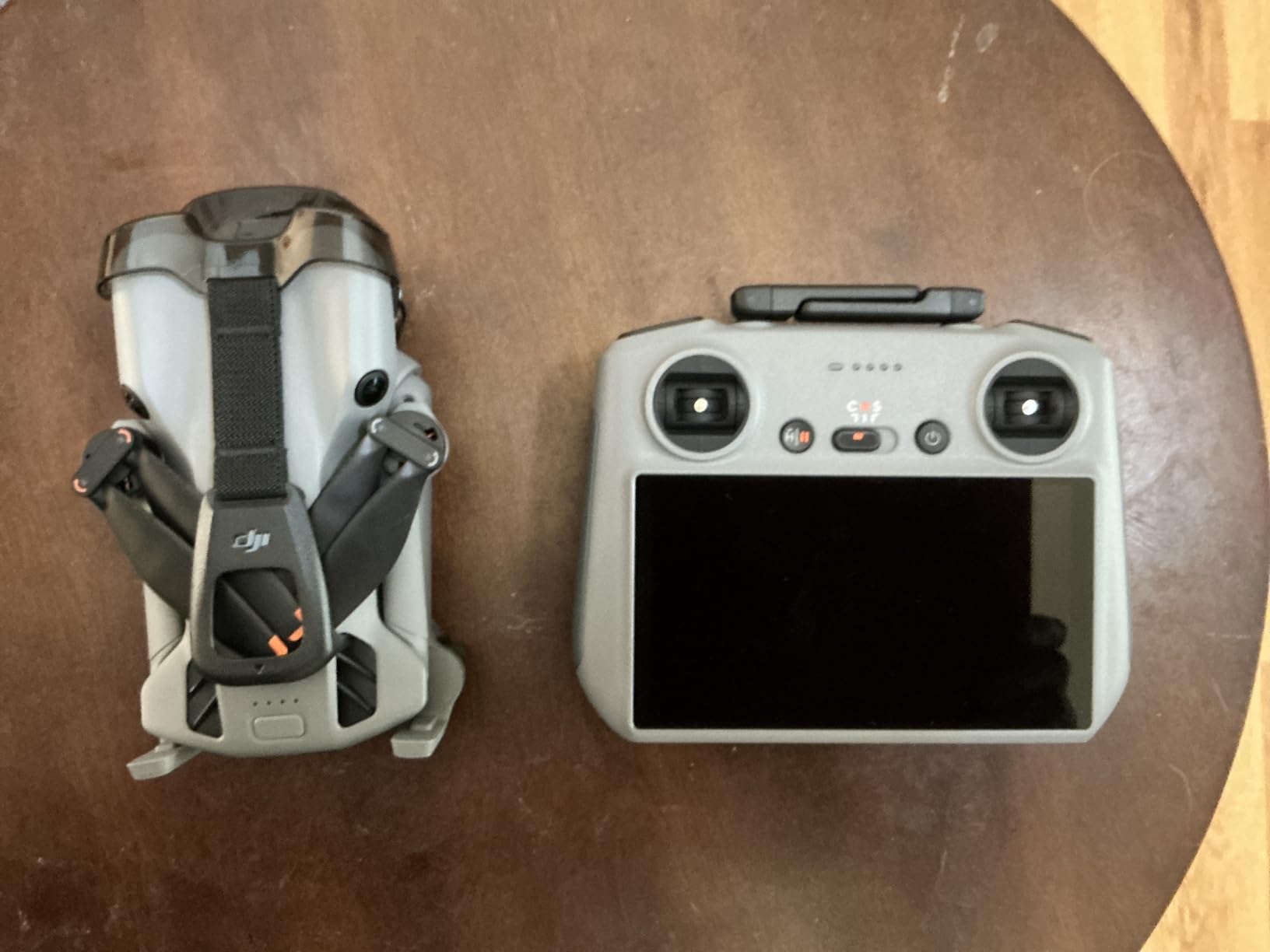 Mini 5 Pro Fly More Combo Plus with DJI RC 2, Drone with Camera, 1-Inch CMOS, 4K Drone for Beginners, Obstacle Sensing, ActiveTrack 360, 225 Gimbal Rotation, Extended Battery Life customer photo 1