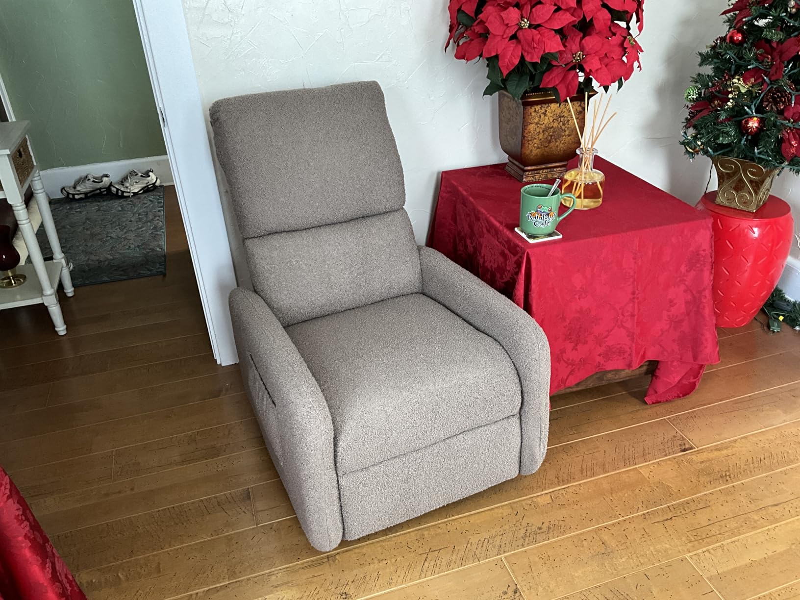 Korser 360 Rocking Chair, Nursery Rocker Chair with Side Pockets, Glider Nursing Chair with Steel Structure Base, Small Chair for Small Spaces, Sherpa Swivel Accent Chairs for Living Room, Nursing customer photo 2