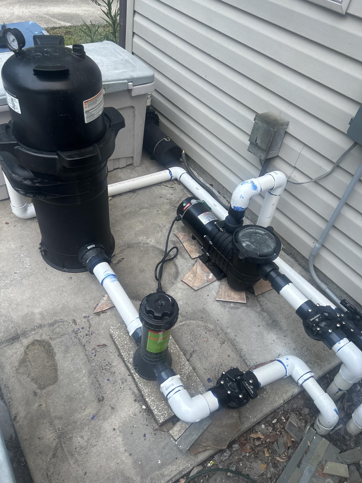 VEVOR 2026 Pro Pool Cartridge Filter System 100 Sq.Ft, Pool Filter for Inground & Above Ground Pools, Compatible W/Pumps 1/2HP~1HP | Up to 6142 GPH Max Flow, Pool Filters for Pools Up to 23775 Gallons customer photo 1