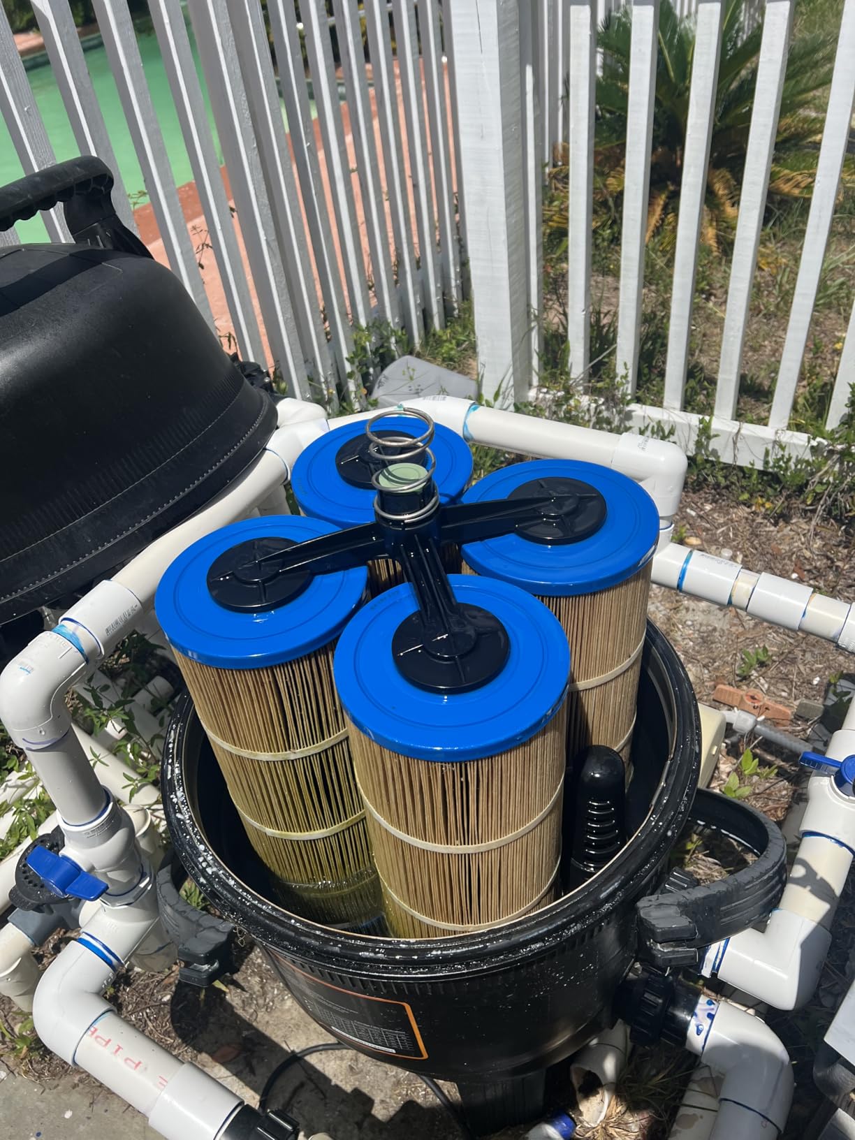 VEVOR 2026 Pro Pool Cartridge Filter System 100 Sq.Ft, Pool Filter for Inground & Above Ground Pools, Compatible W/Pumps 1/2HP~1HP | Up to 6142 GPH Max Flow, Pool Filters for Pools Up to 23775 Gallons customer photo 2
