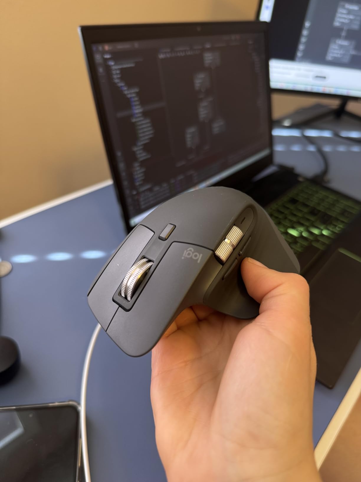 Logitech MX Master 3S Bluetooth Edition Wireless Mouse - Ultra-Fast Scrolling, Ergo, 8K DPI, Track on Glass, Quiet Clicks, Works with Apple Mac, Windows PC, Linux, Chrome - Graphite customer photo 1