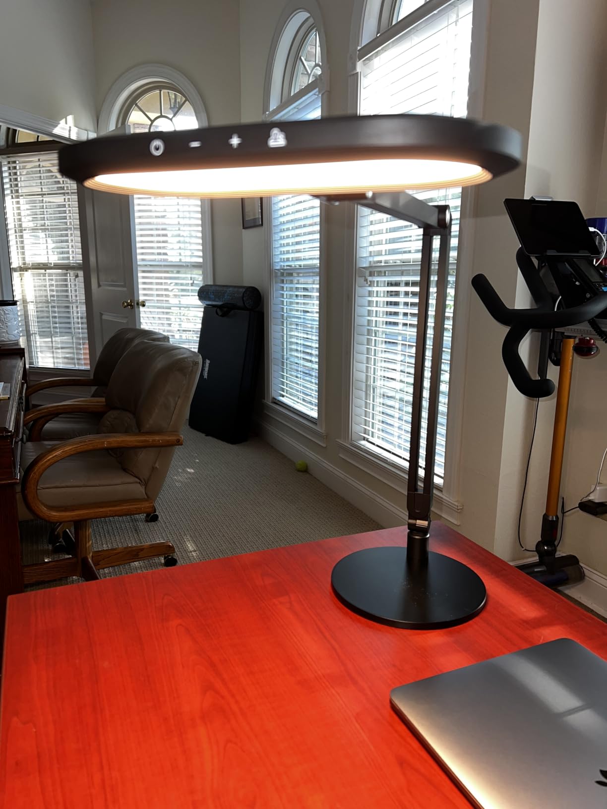 Premium LED Desk Lamp for Home Office - Eye-Caring Double Side Light with Knob Remote, Stepless Dimming & Color, Memory, Metal Table Lamp for Zoom, Studying, Video Conference, Flicker-Free, Glare-Free customer photo 1