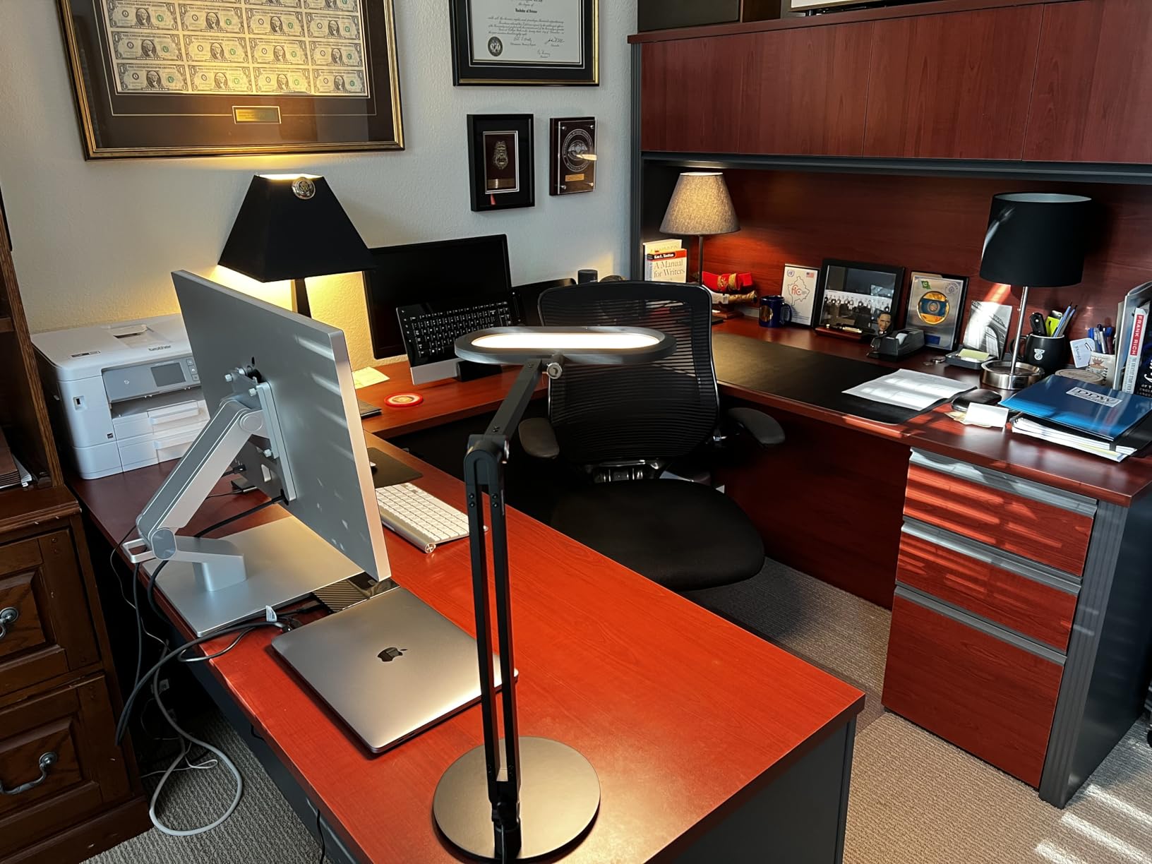 Premium LED Desk Lamp for Home Office - Eye-Caring Double Side Light with Knob Remote, Stepless Dimming & Color, Memory, Metal Table Lamp for Zoom, Studying, Video Conference, Flicker-Free, Glare-Free customer photo 2