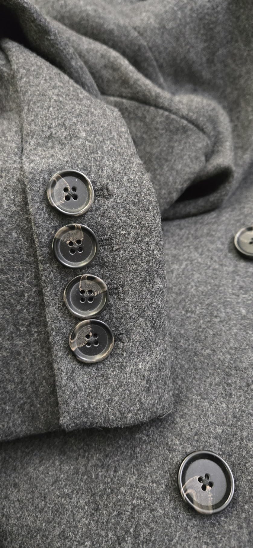 Amazon Essentials Men's Relaxed-Fit Double Breasted Wool Blend Longline Topcoat customer photo 2