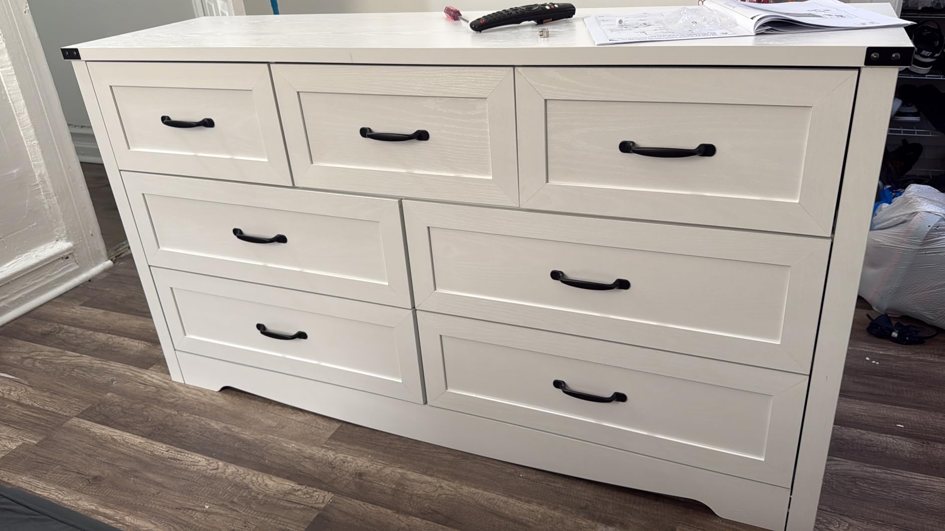 BORNOON 9-Drawer Dresser for Bedroom, Modern Wooden Chest of Drawers with Metal Handles, Anti-Tipping Design, Sturdy and Stable Storage Organizer for Living Room, Entryway, Home Office customer photo 2