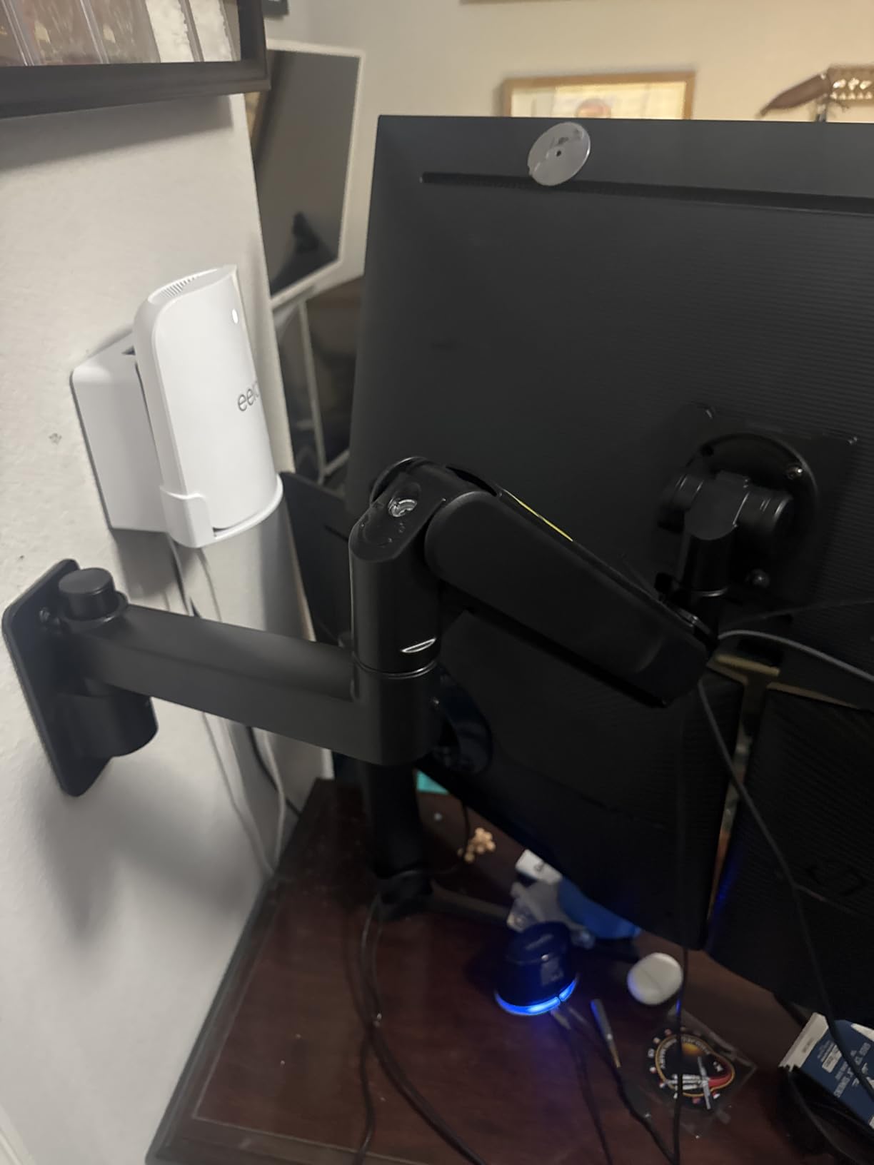 ARES WING Dual Monitor Wall Mount for 24-57 Inch Ultrawide Screens, Premium Heavy Duty Monitor Arm Holds 60 lbs, Full Motion Gas Spring, Bearing Head for Easy Adjustment, 75/100 VESA Mount, White customer photo 2